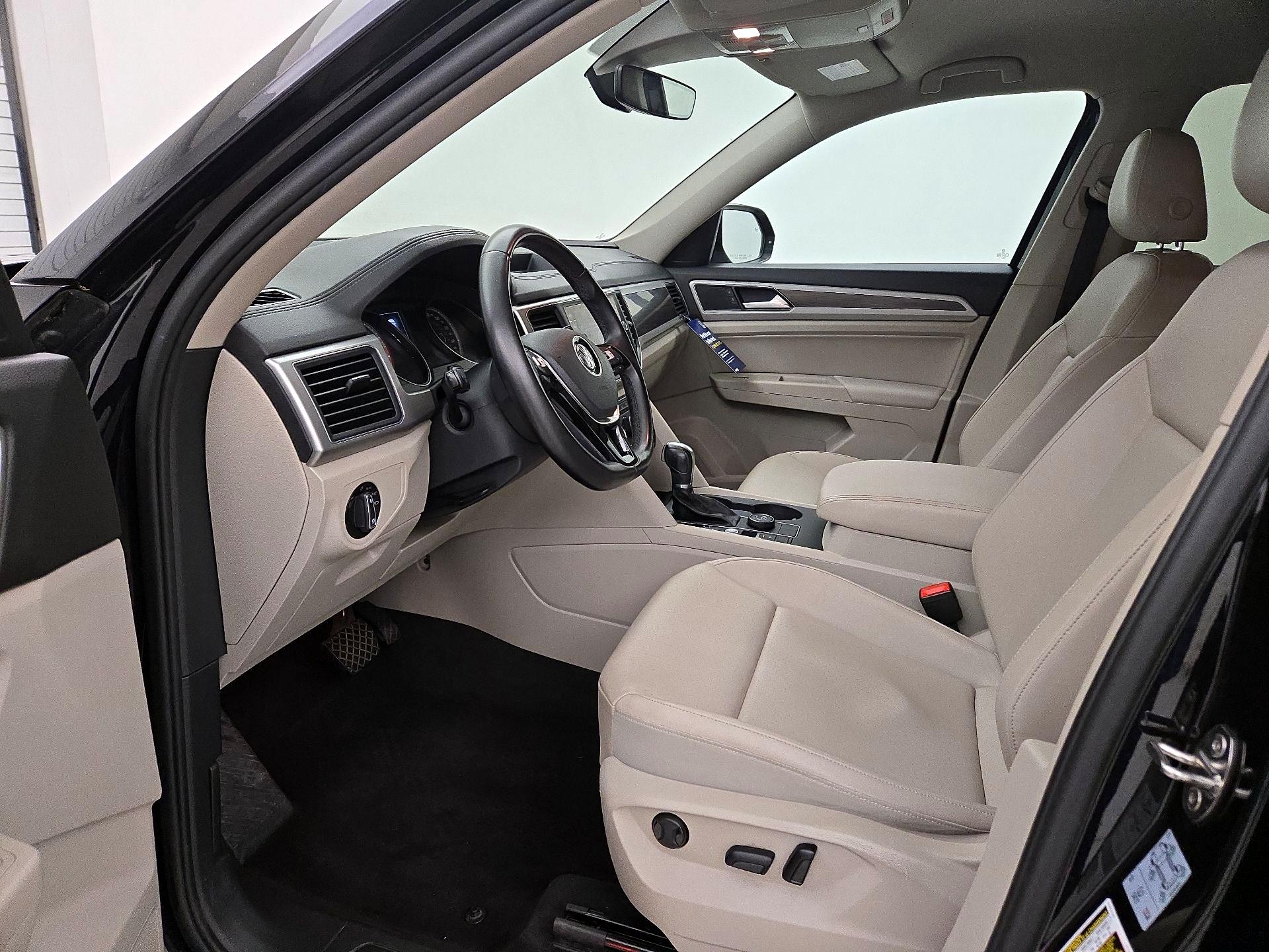 Thumbnail: 2018 Volkswagen Atlas - 11