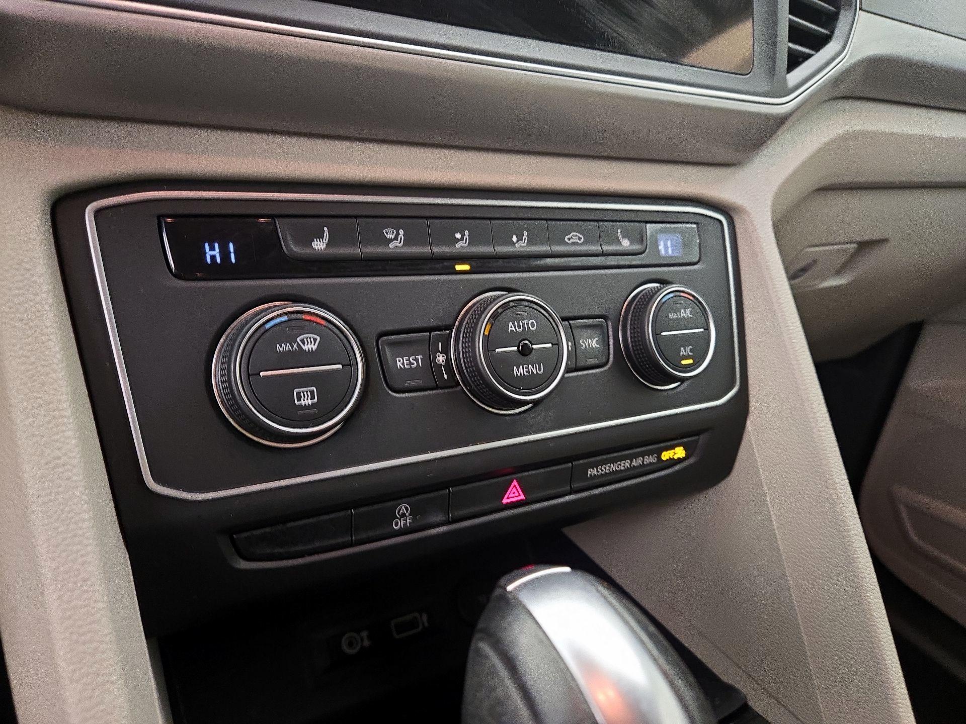 Thumbnail: 2018 Volkswagen Atlas - 16