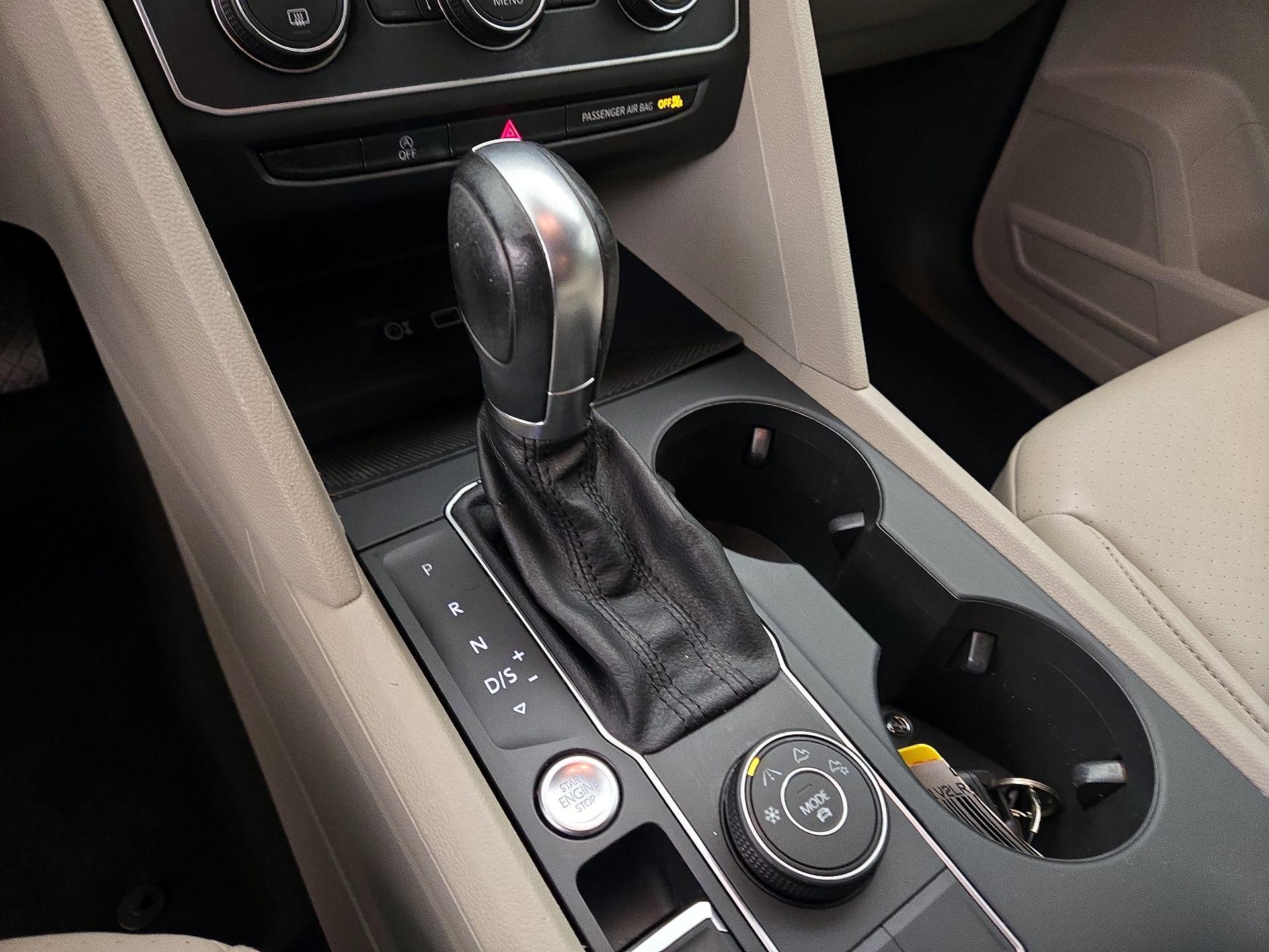 Thumbnail: 2018 Volkswagen Atlas - 17