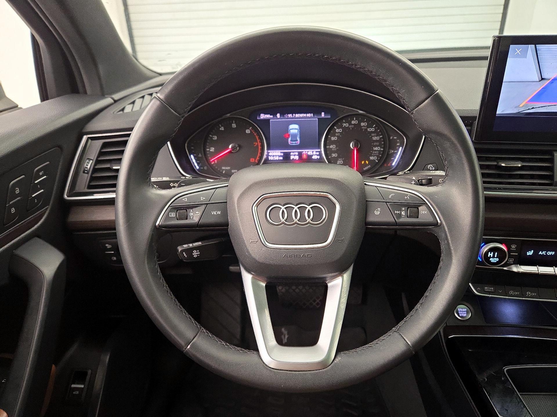 Thumbnail: 2022 Audi Q5 - 10