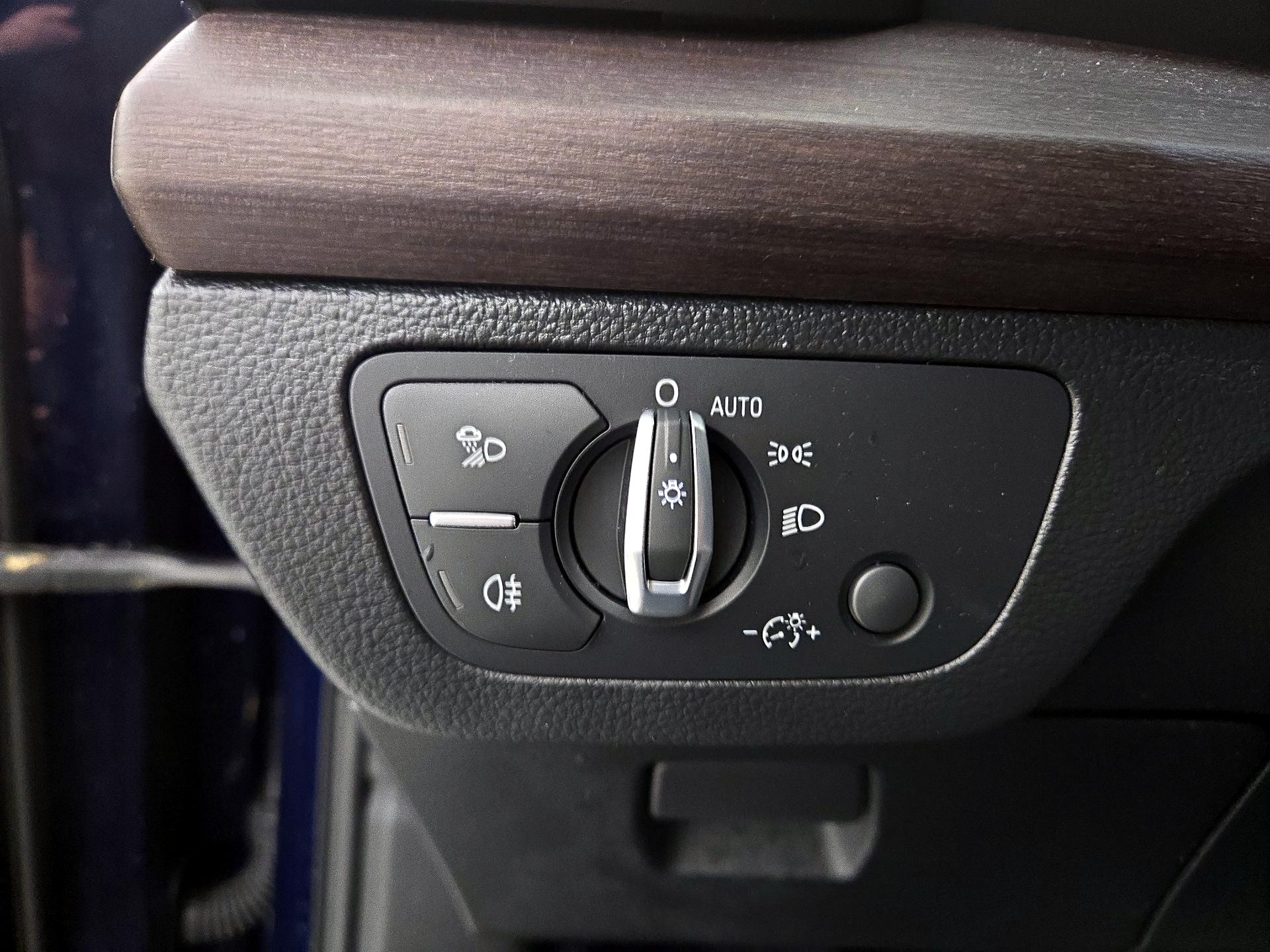 Thumbnail: 2022 Audi Q5 - 13