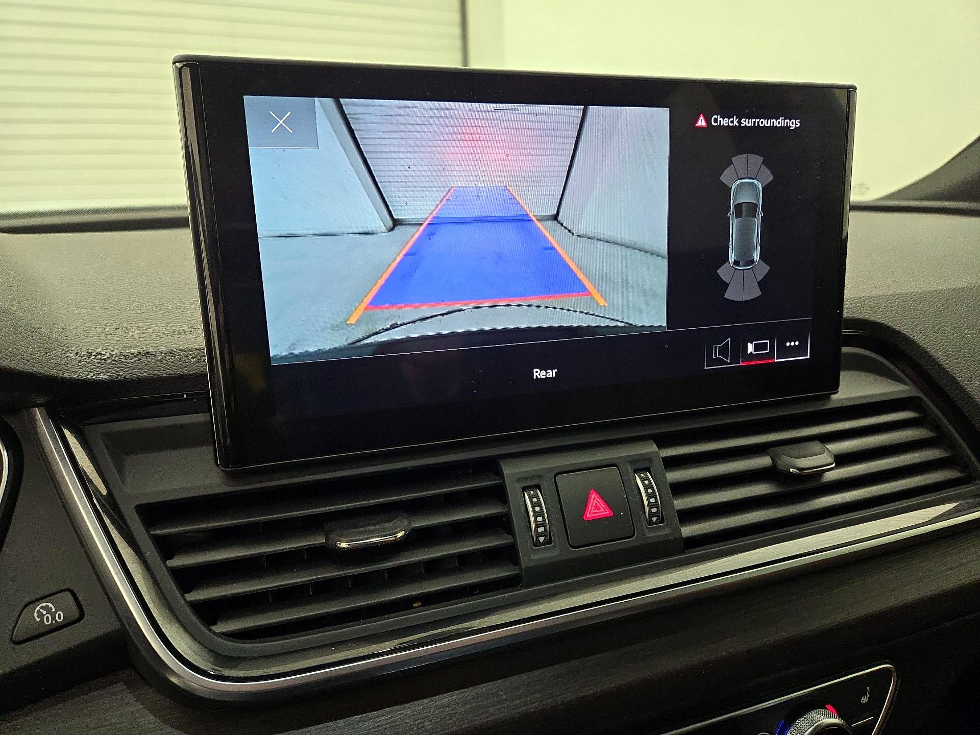 Thumbnail: 2022 Audi Q5 - 14