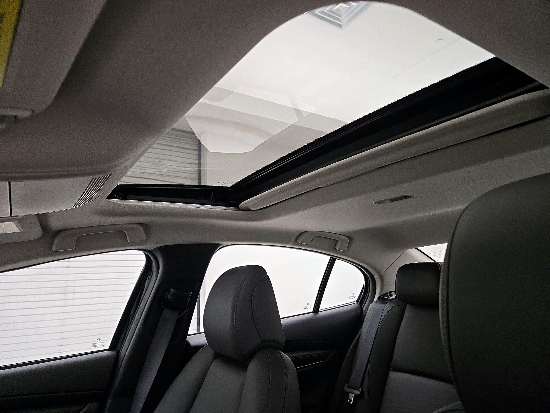 Thumbnail: 2024 Mazda Mazda3 - 18