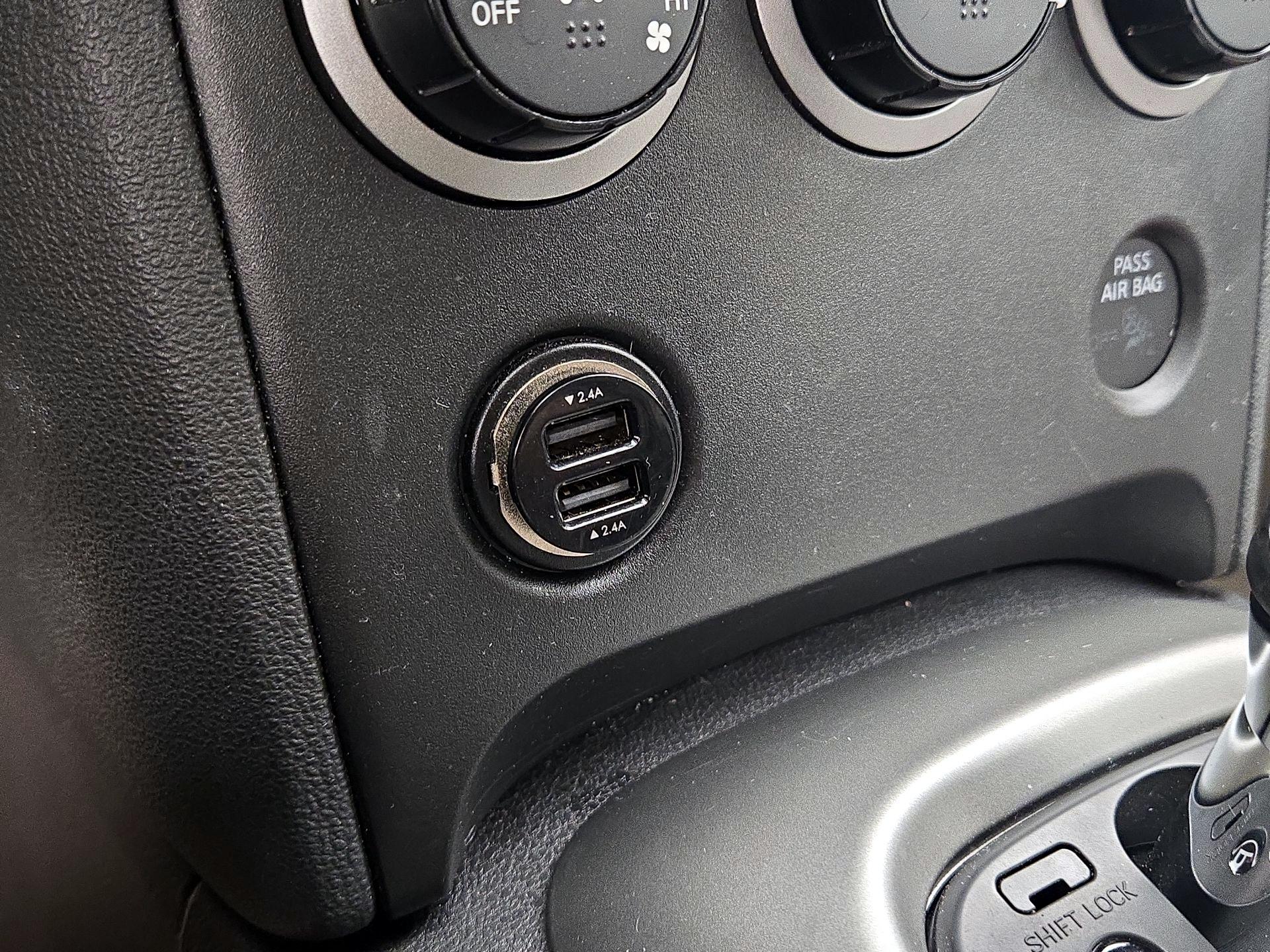 Thumbnail: 2014 Nissan Rogue - 18