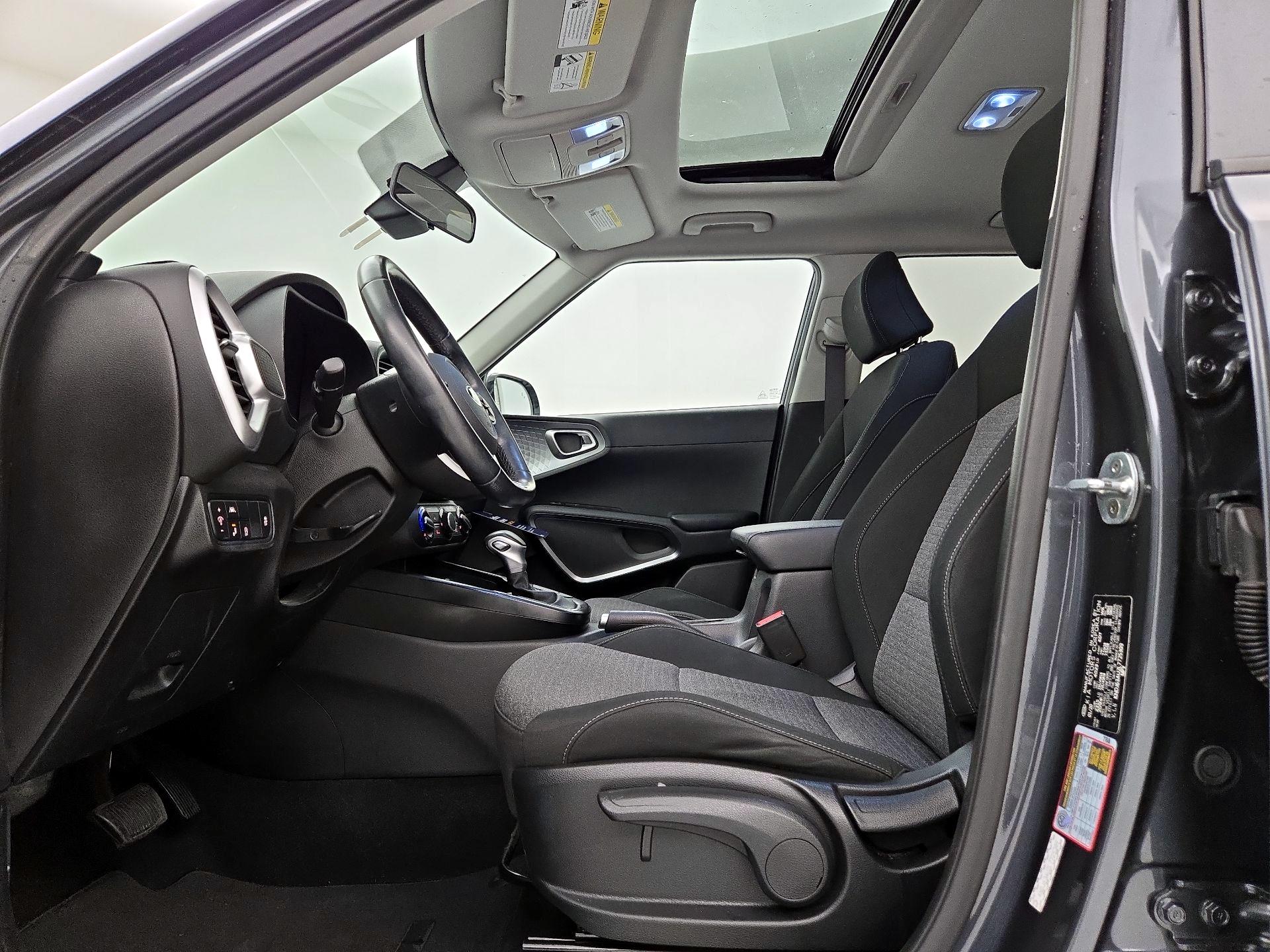 Thumbnail: 2020 Kia Soul - 11