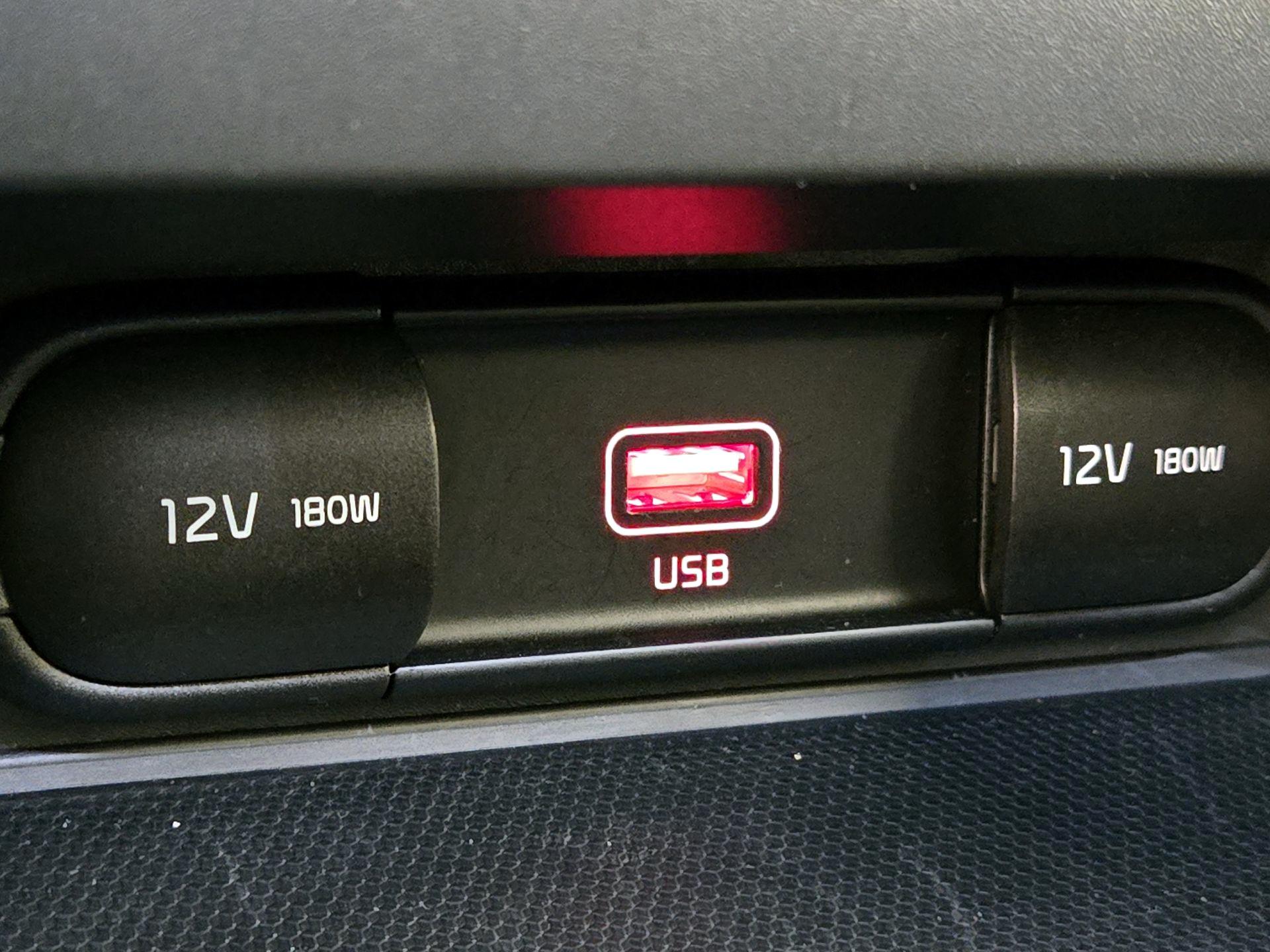 Thumbnail: 2020 Kia Soul - 18