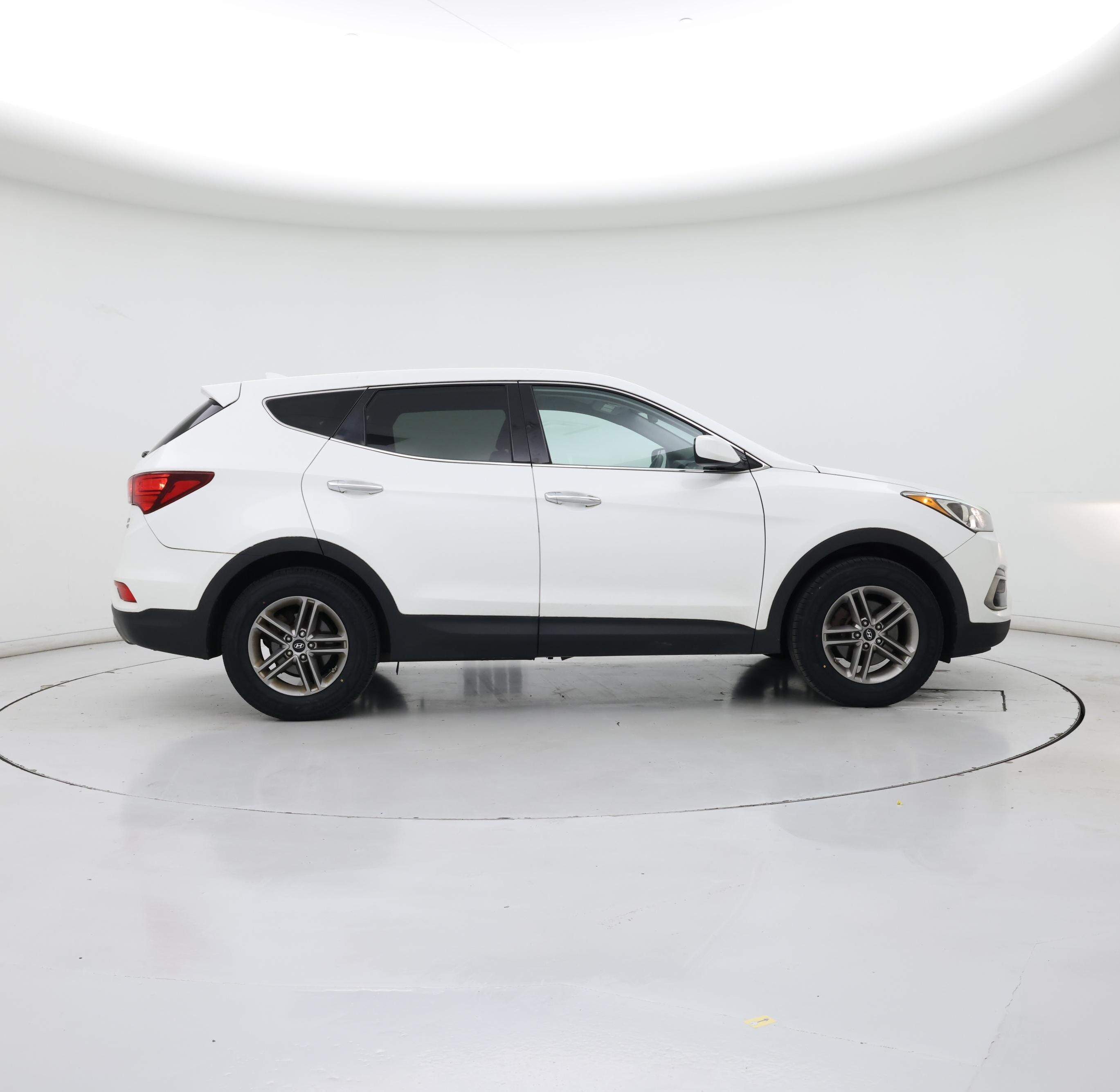 Thumbnail: 2017 Hyundai Santa Fe - 7