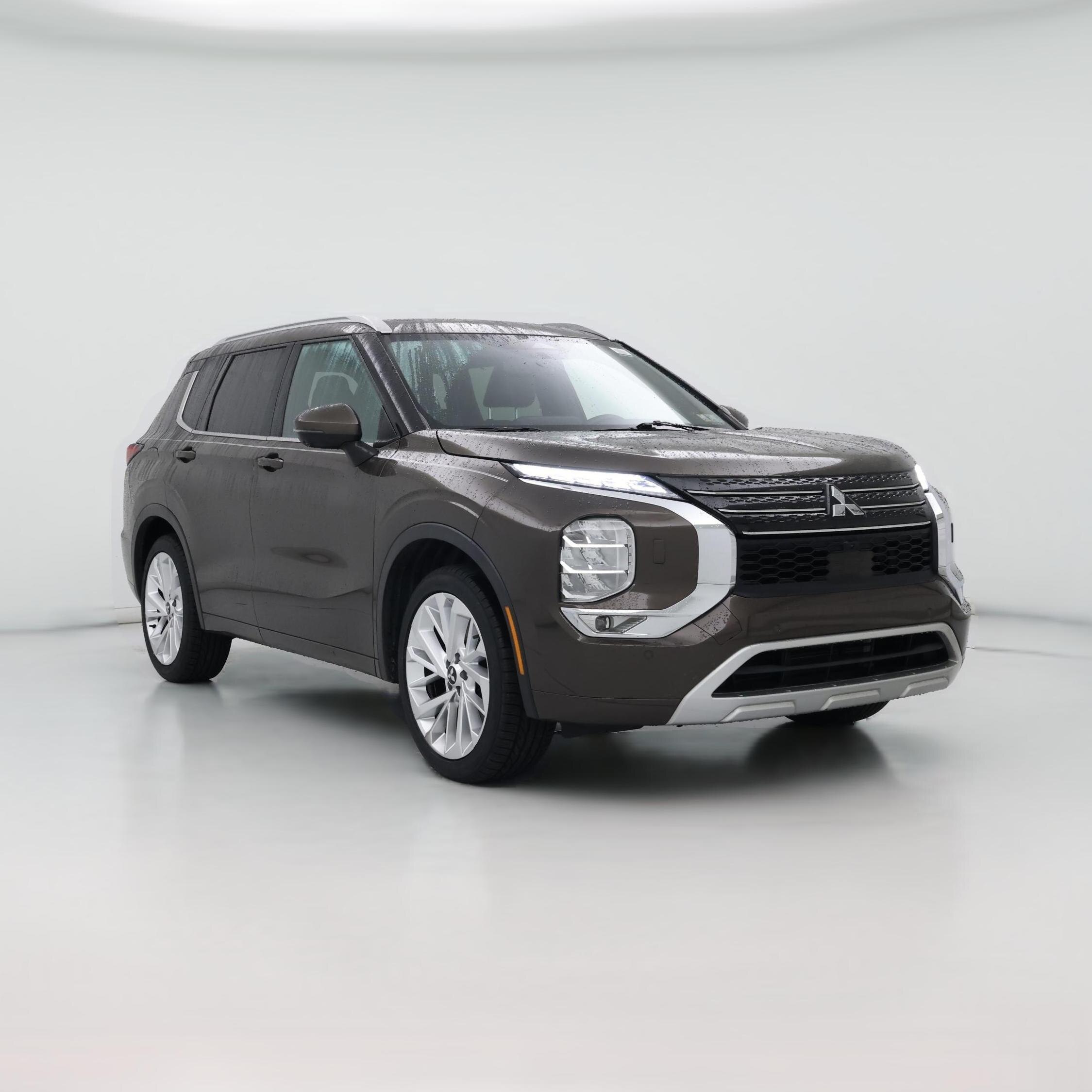 Thumbnail: 2022 Mitsubishi Outlander - 1