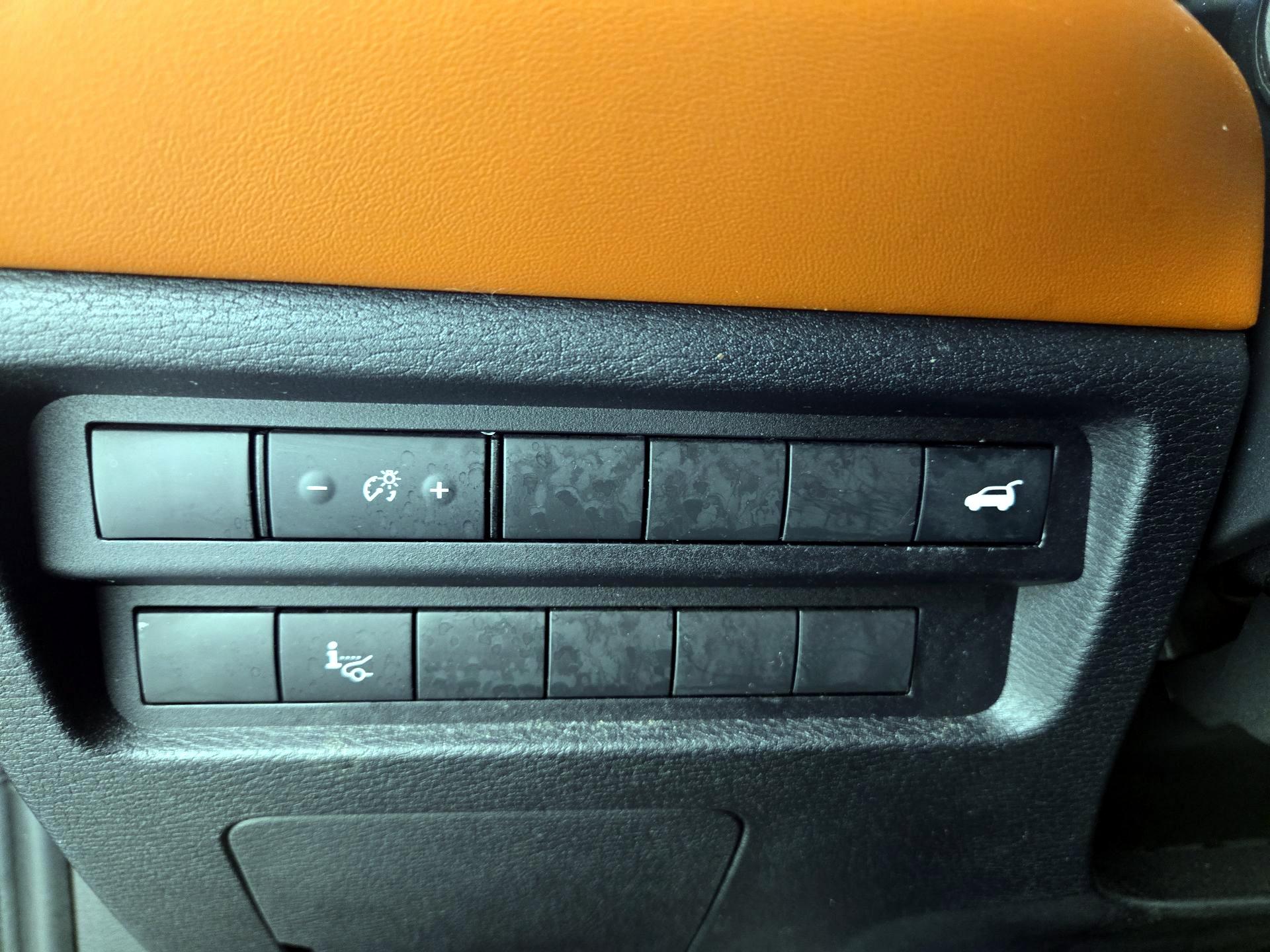 Thumbnail: 2022 Mitsubishi Outlander - 13