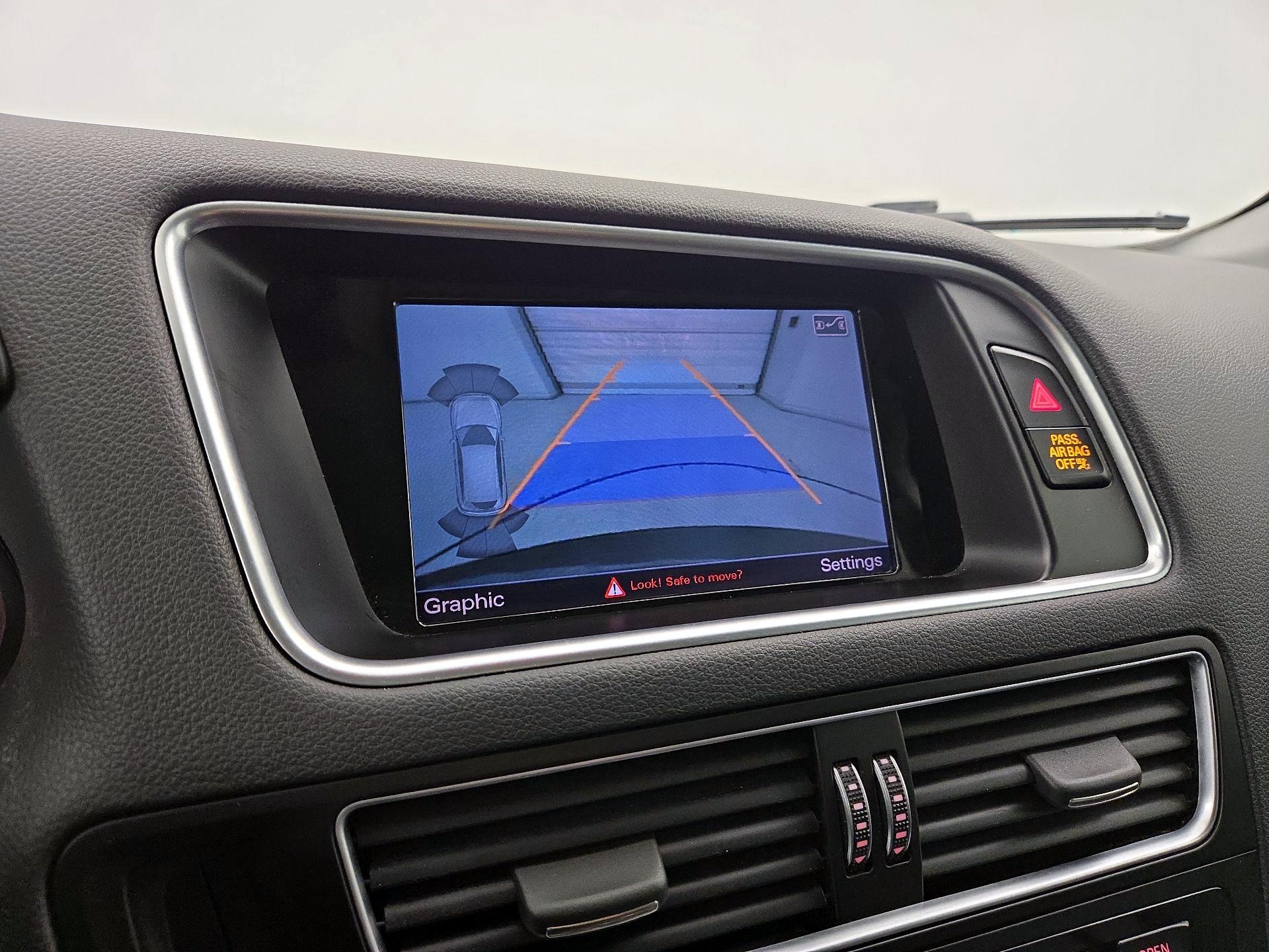 Thumbnail: 2016 Audi Q5 - 15