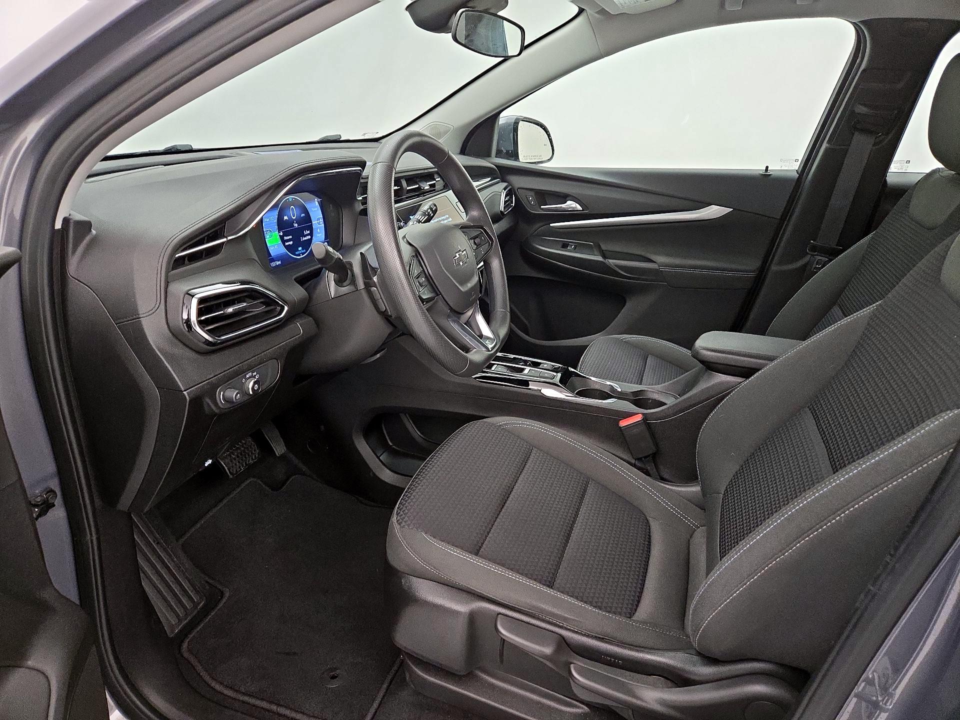 Thumbnail: 2023 Chevrolet Bolt EUV - 11