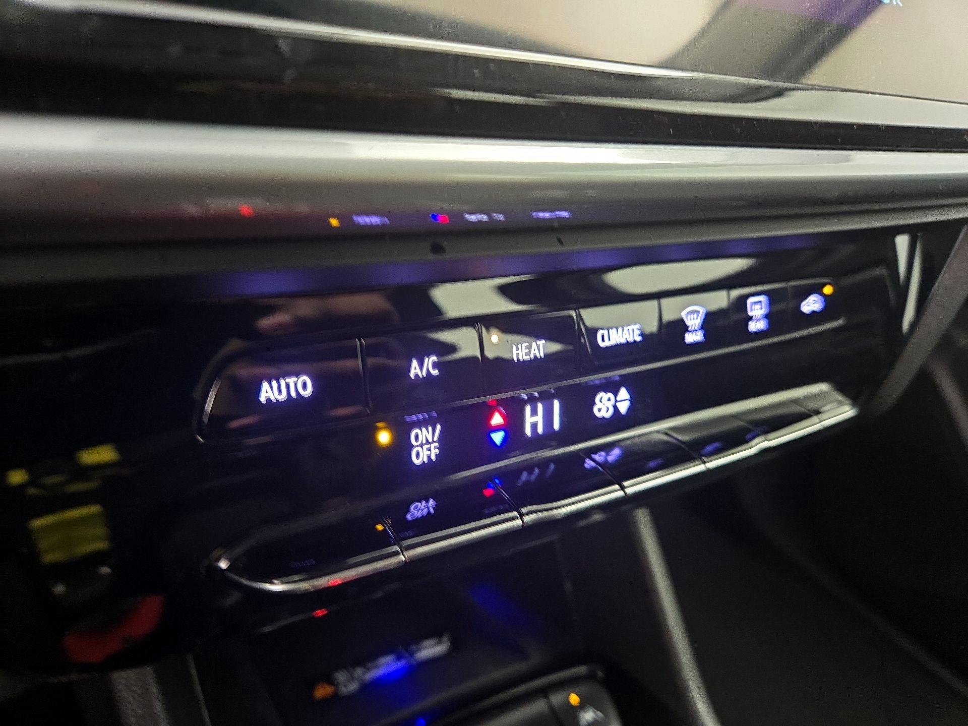 Thumbnail: 2023 Chevrolet Bolt EUV - 16