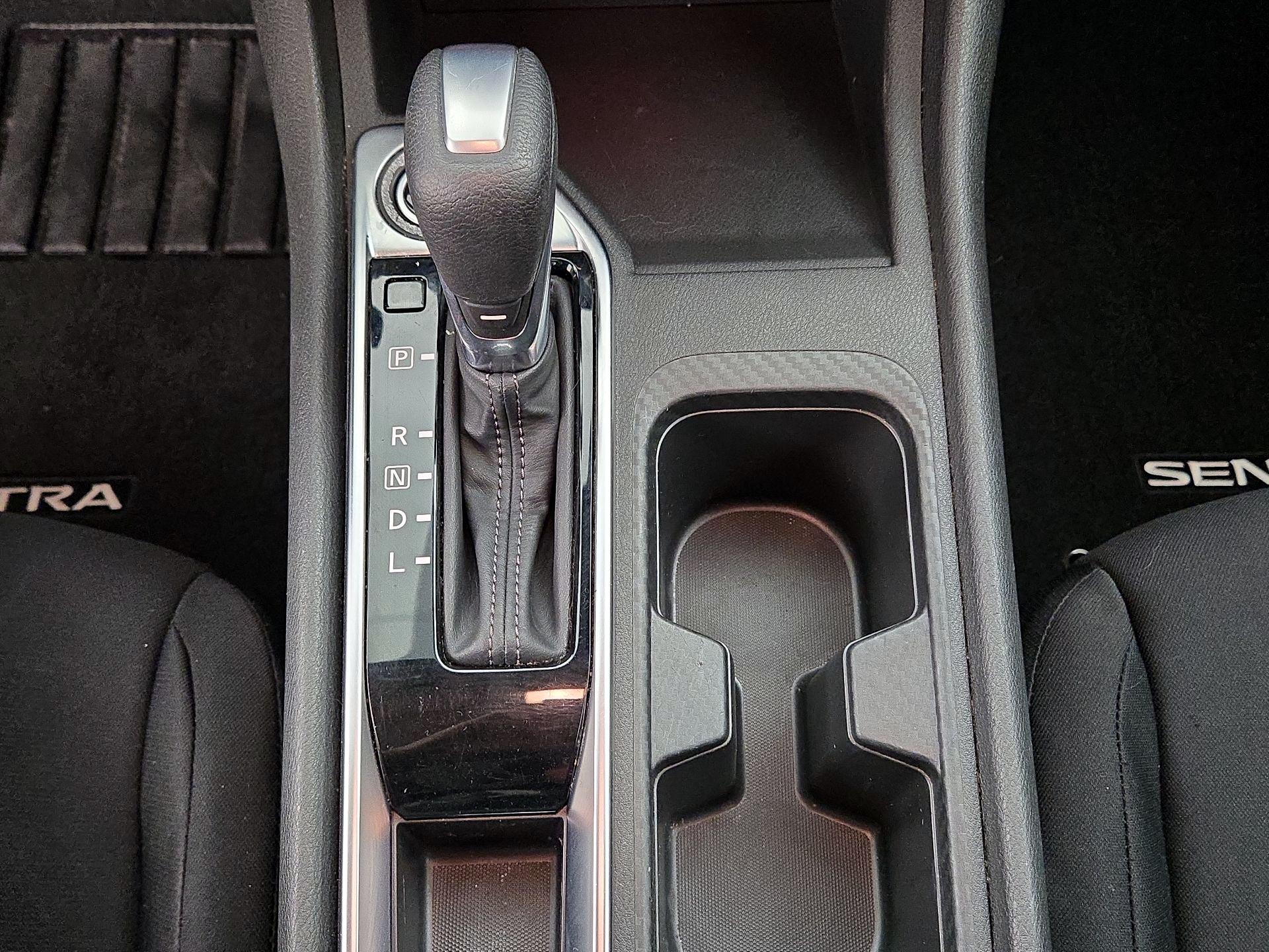 Thumbnail: 2020 Nissan Sentra - 16