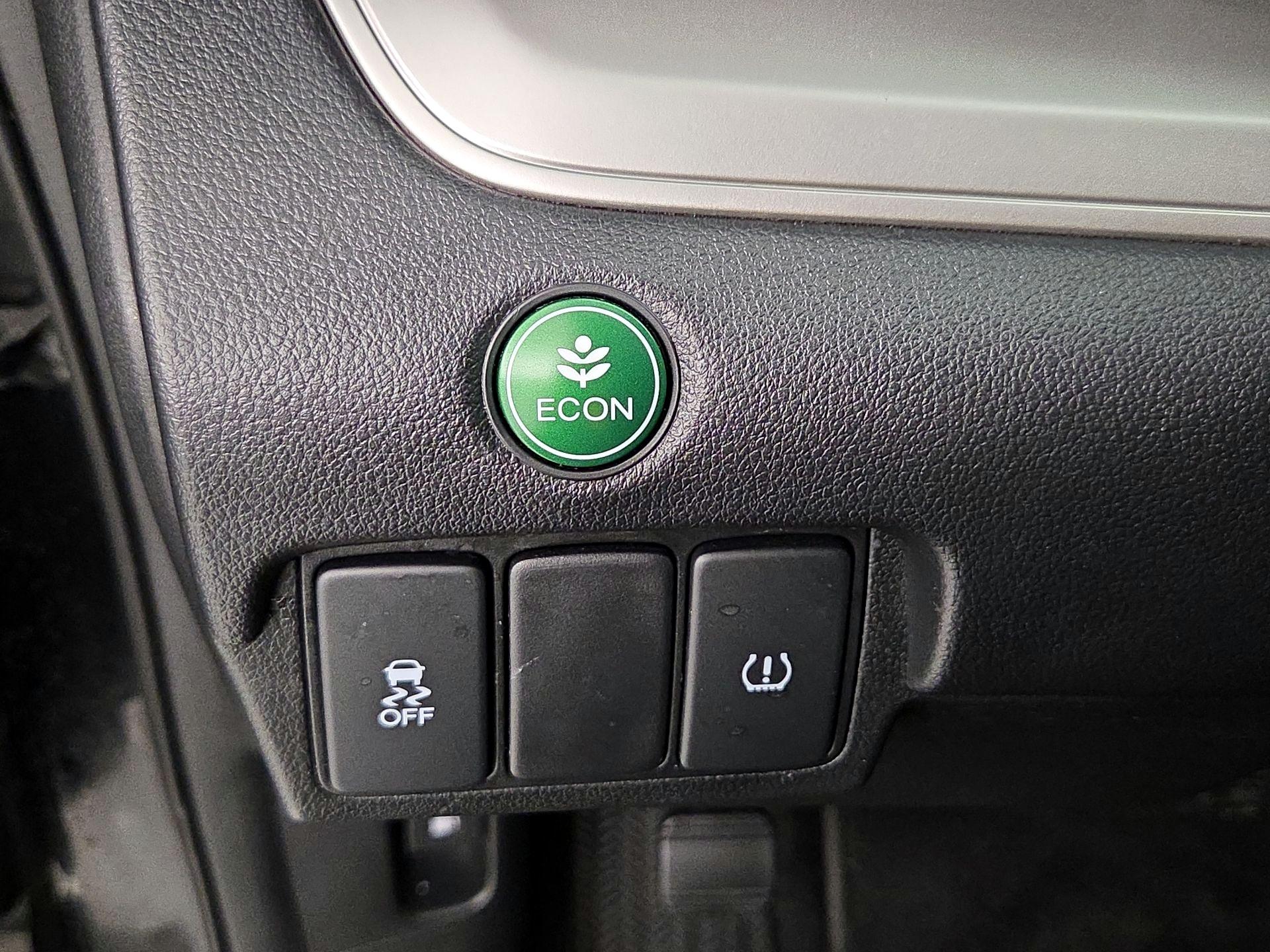 Thumbnail: 2016 Honda CR-V - 13