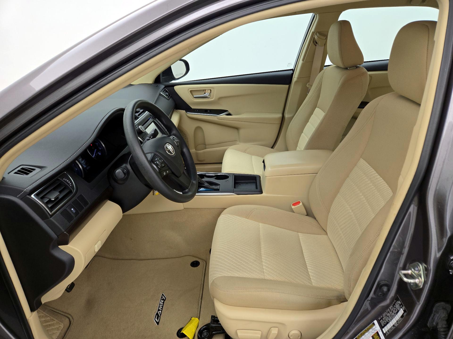 Thumbnail: 2016 Toyota Camry - 11