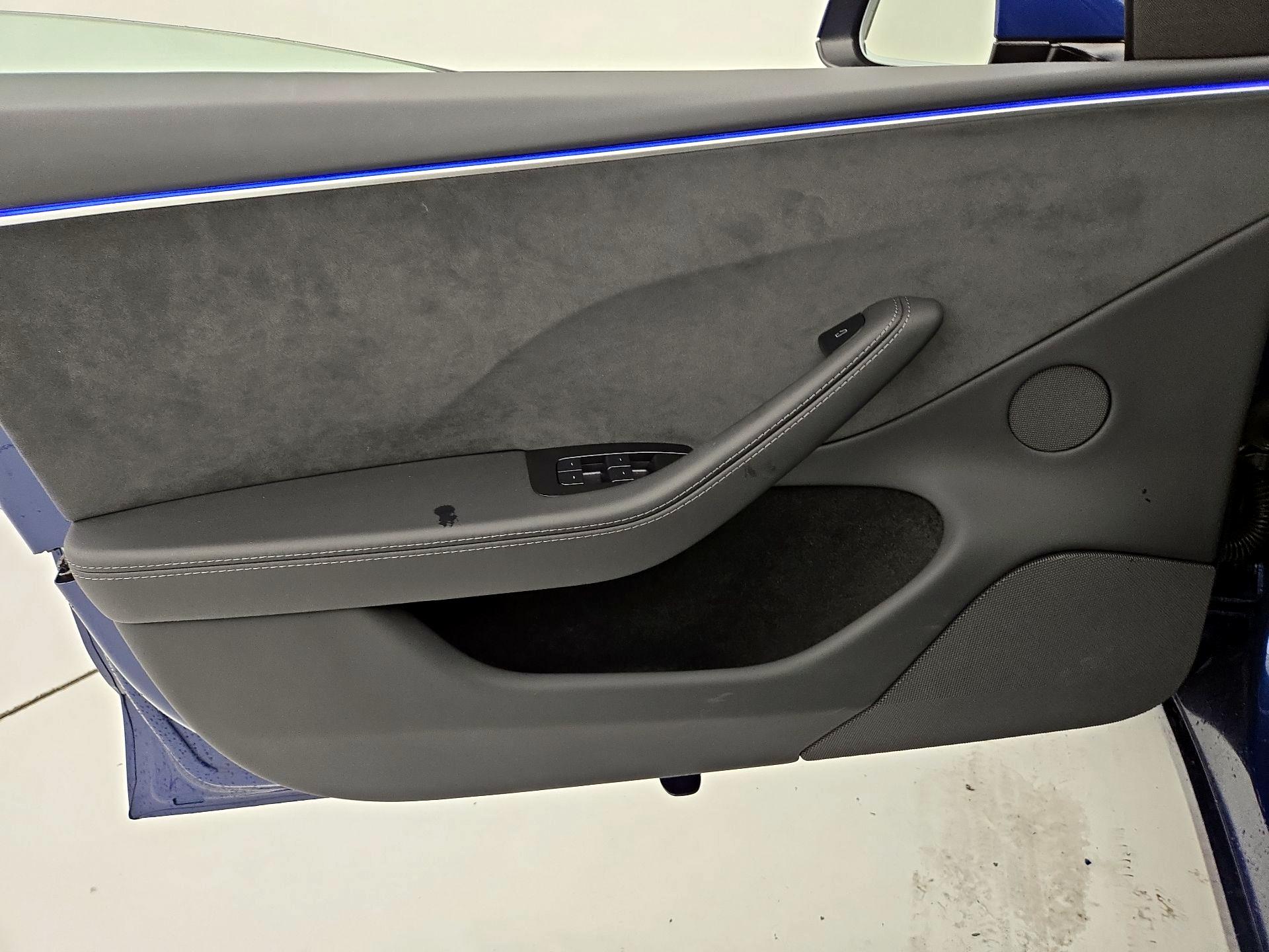 Thumbnail: 2025 Tesla Model 3 - 12