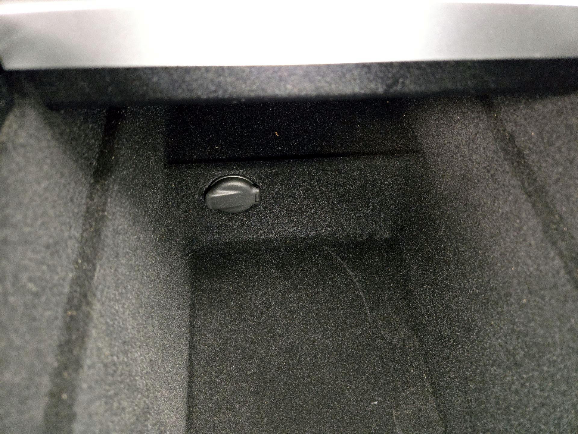 Thumbnail: 2025 Tesla Model 3 - 18