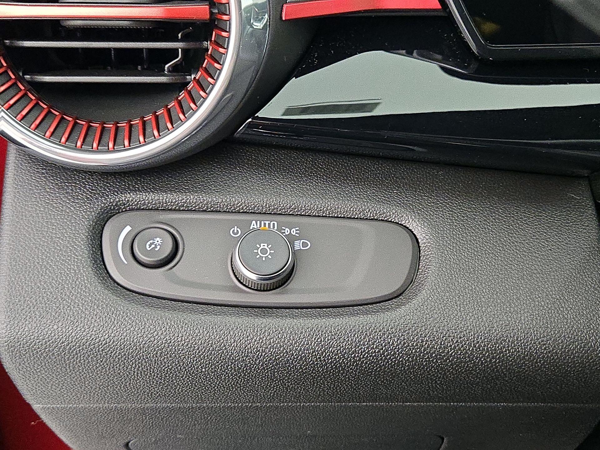 Thumbnail: 2025 Chevrolet Trax - 13