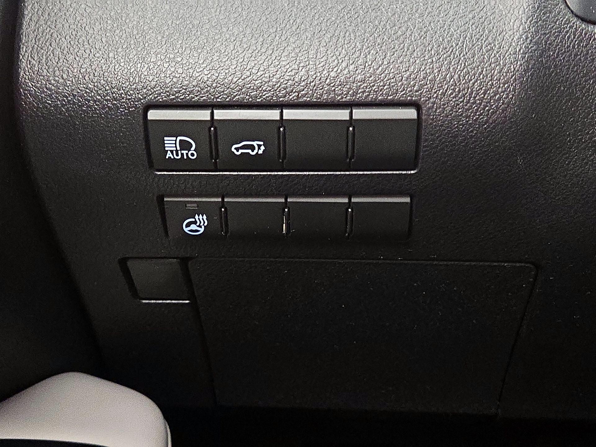 Thumbnail: 2021 Lexus RX - 13