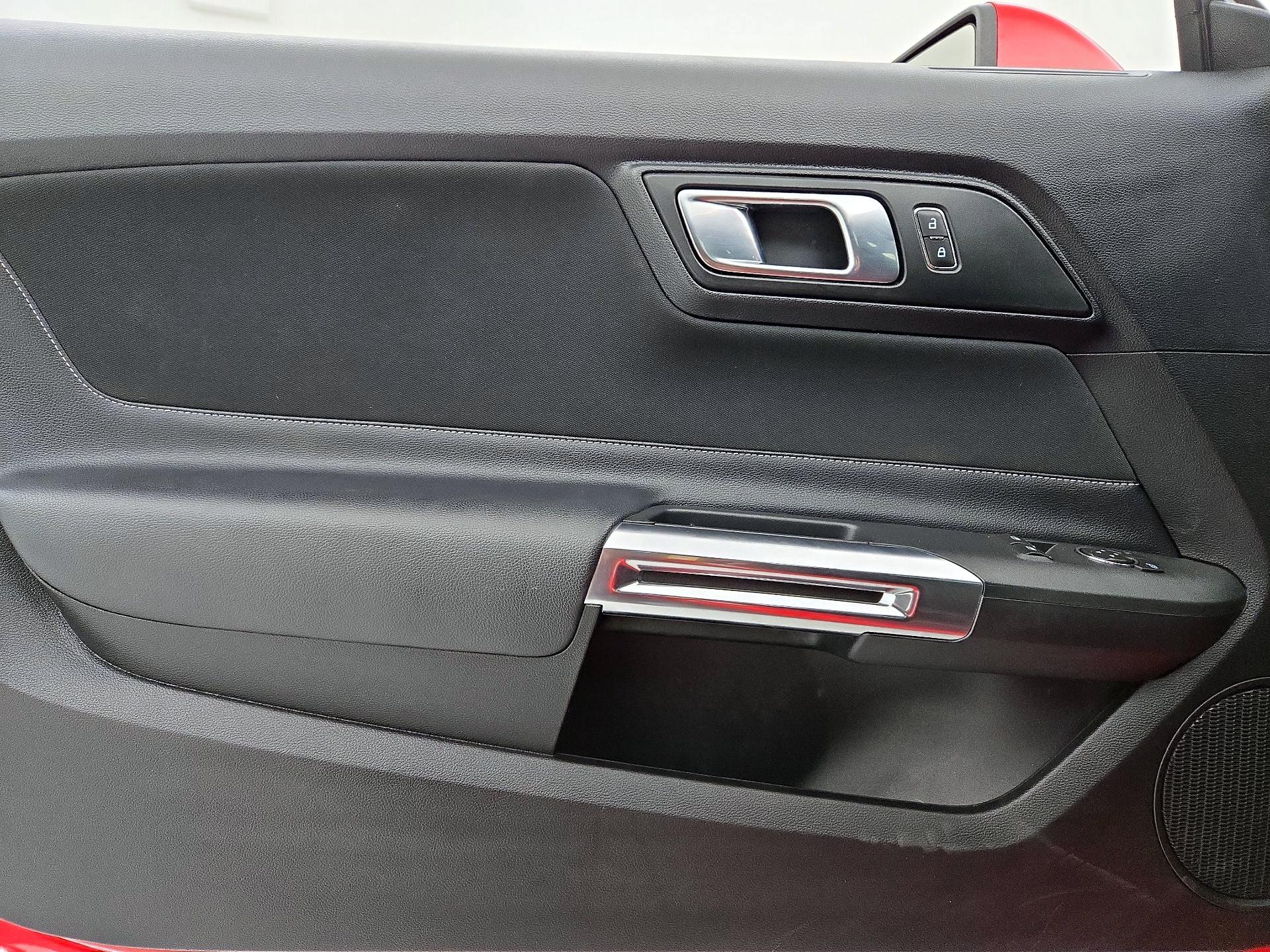 Thumbnail: 2019 Ford Mustang - 12