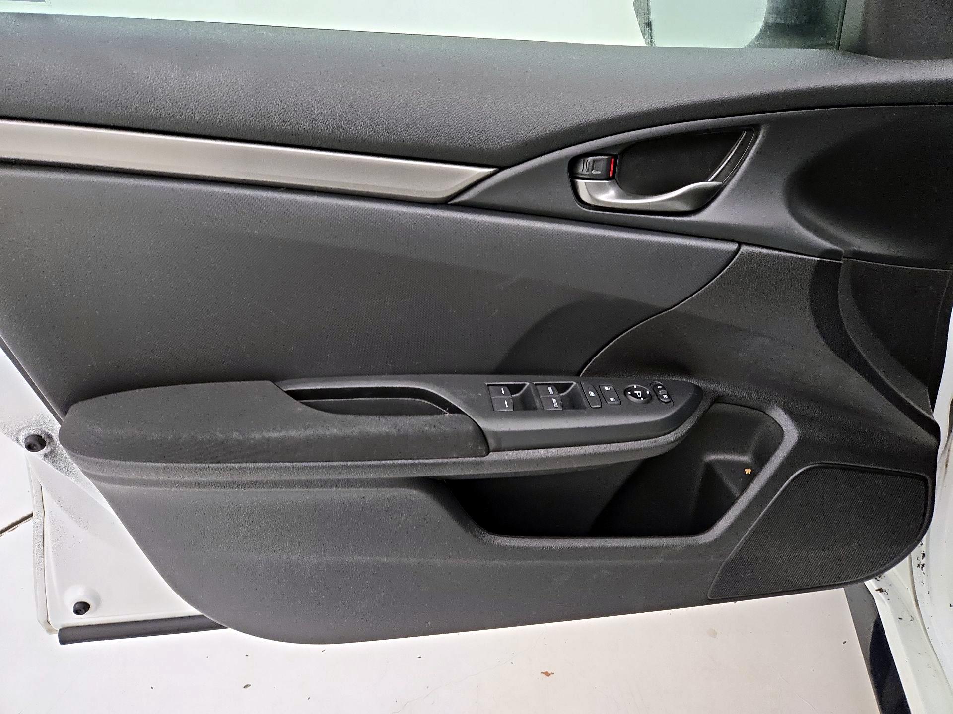 Thumbnail: 2018 Honda Civic - 12