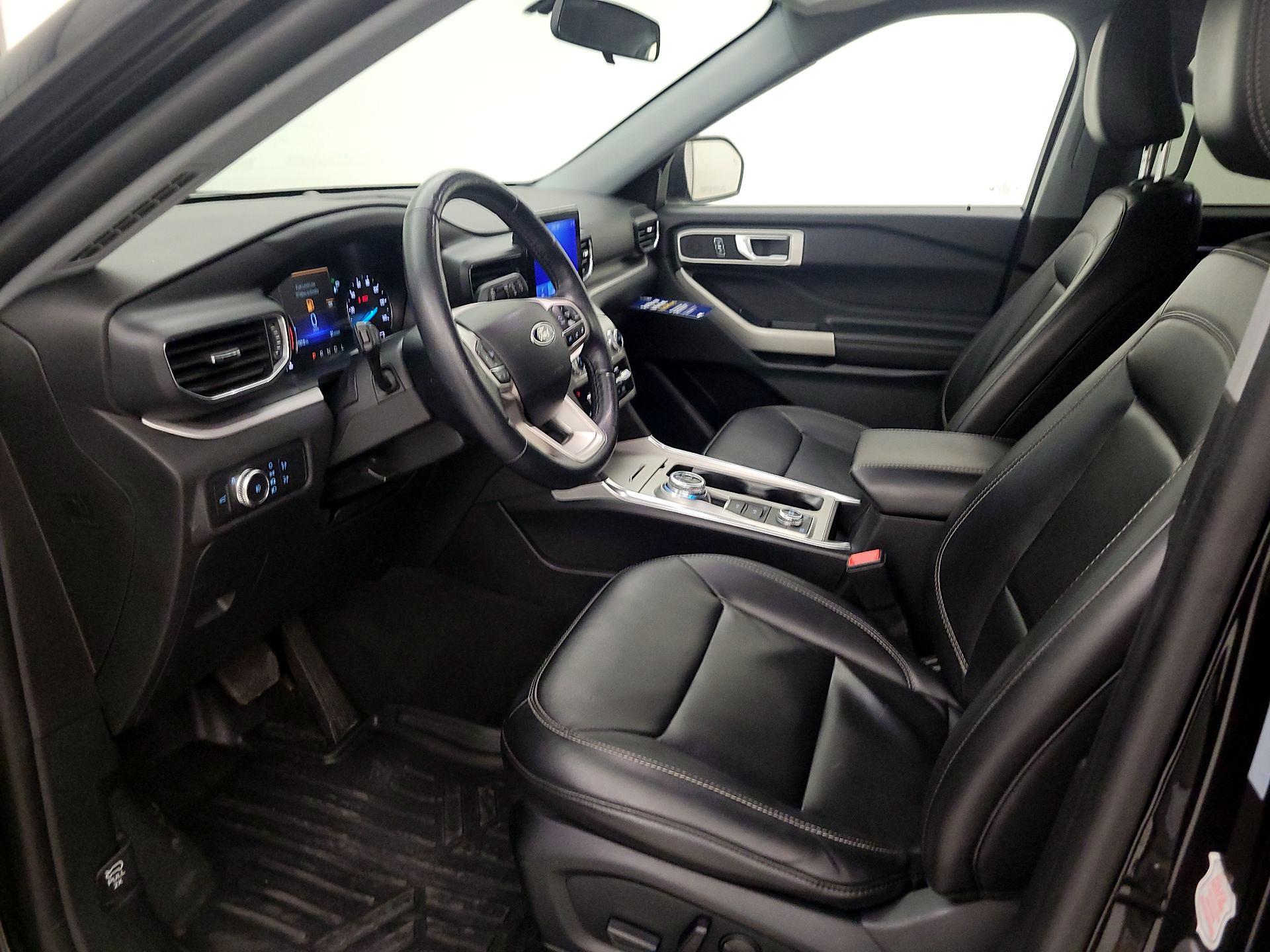 Thumbnail: 2022 Ford Explorer - 11