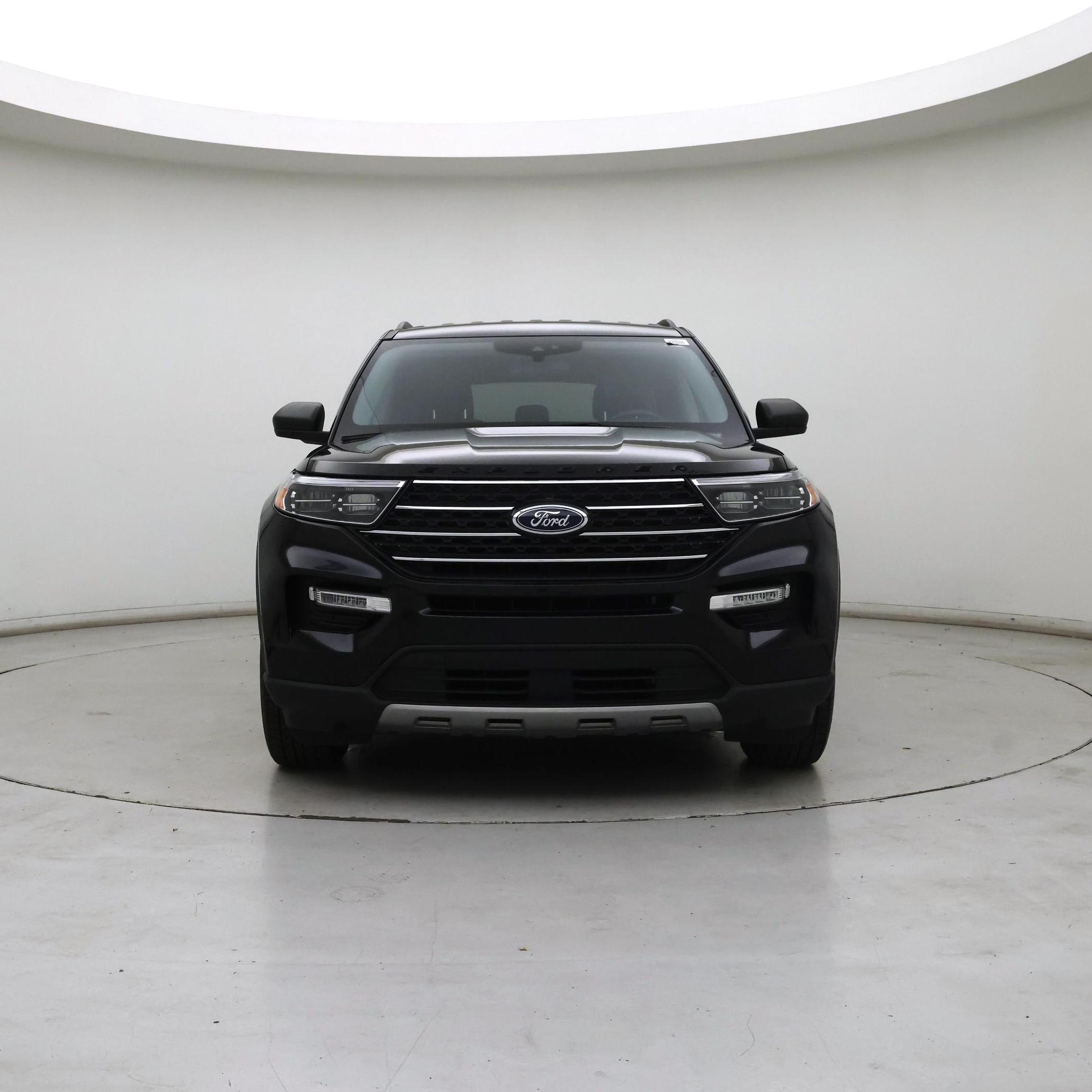 Thumbnail: 2022 Ford Explorer - 5