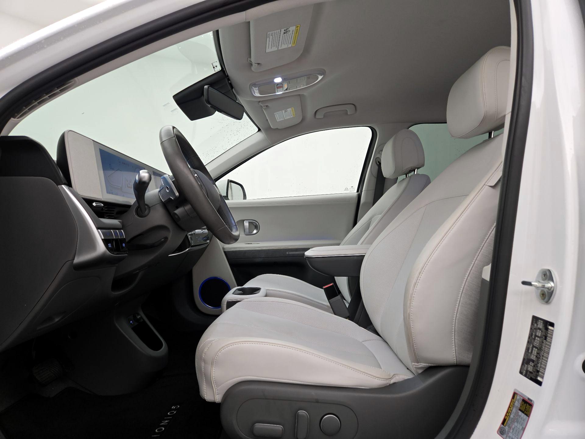 Thumbnail: 2022 Hyundai Ioniq 5 - 11