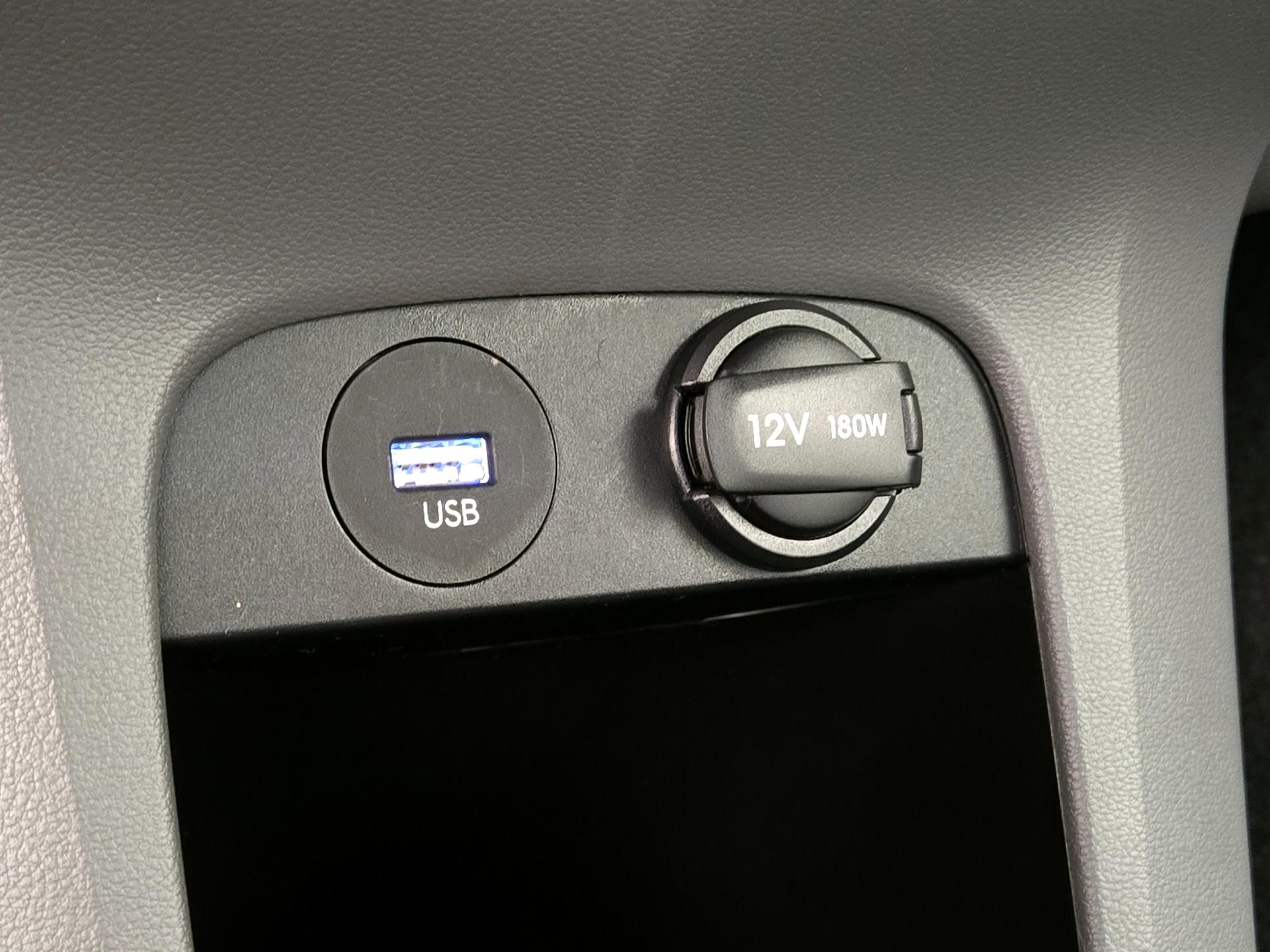 Thumbnail: 2022 Hyundai Ioniq 5 - 18