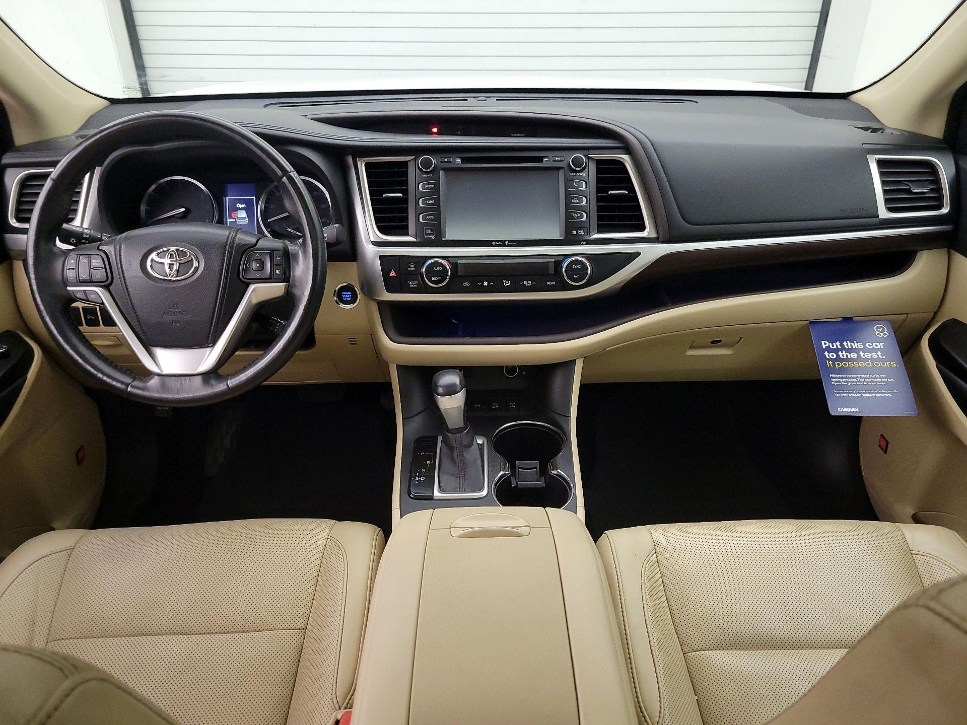 Thumbnail: 2014 Toyota Highlander - 9