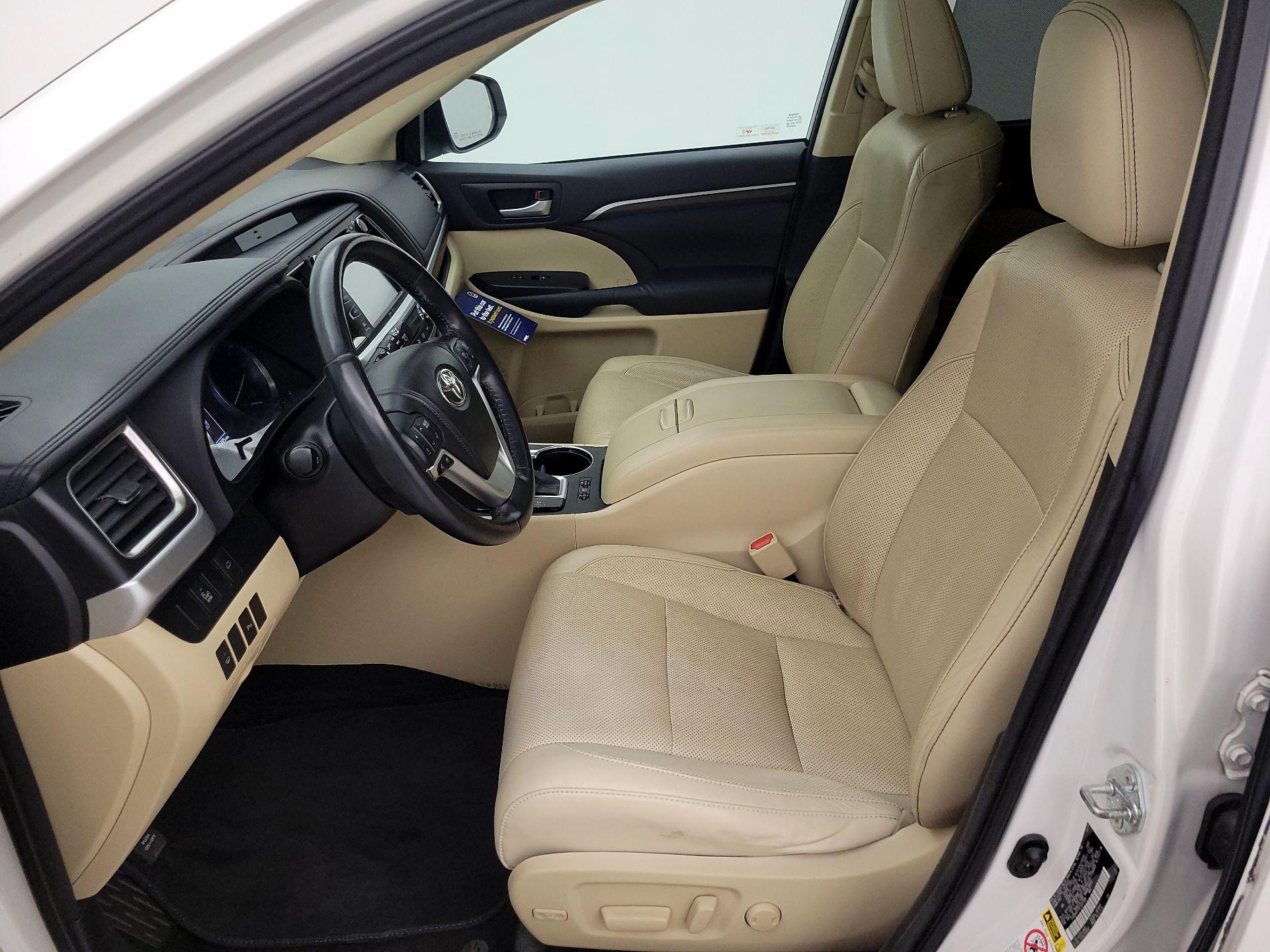 Thumbnail: 2014 Toyota Highlander - 11