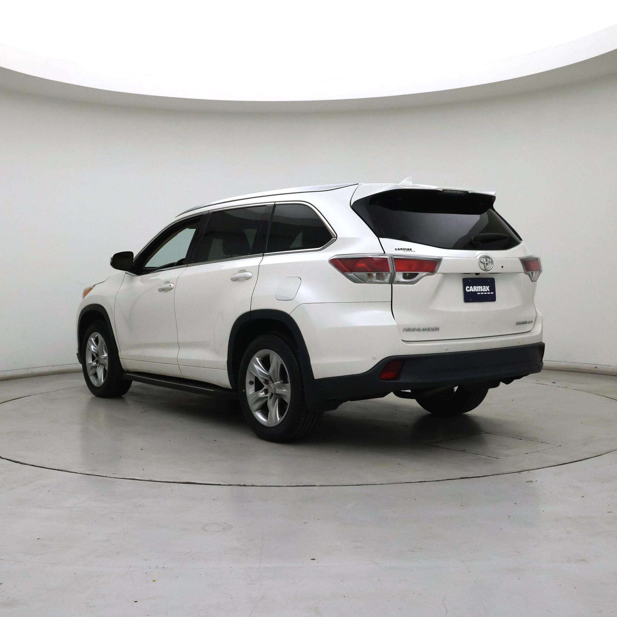 Thumbnail: 2014 Toyota Highlander - 2