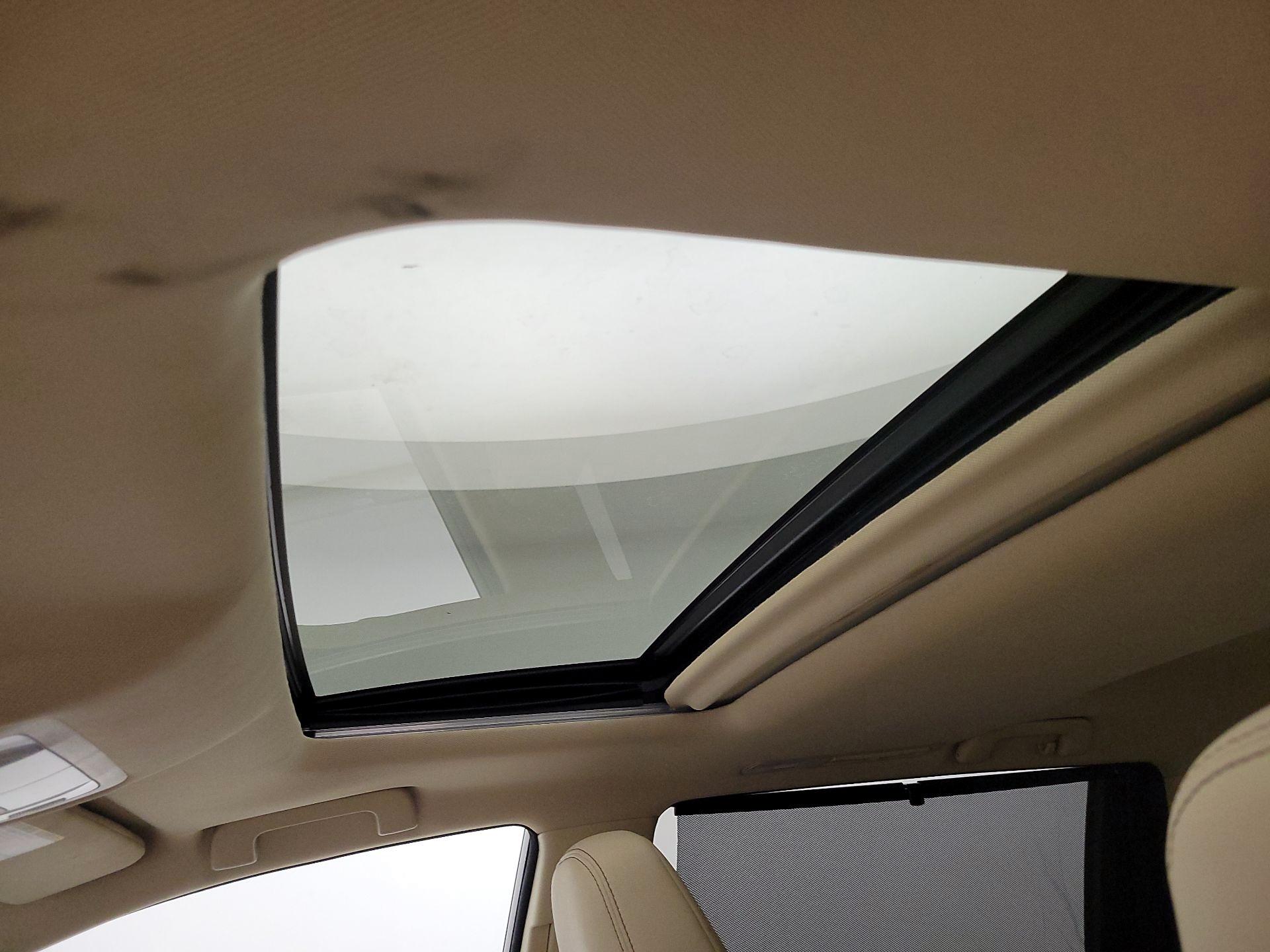 Thumbnail: 2014 Toyota Highlander - 19