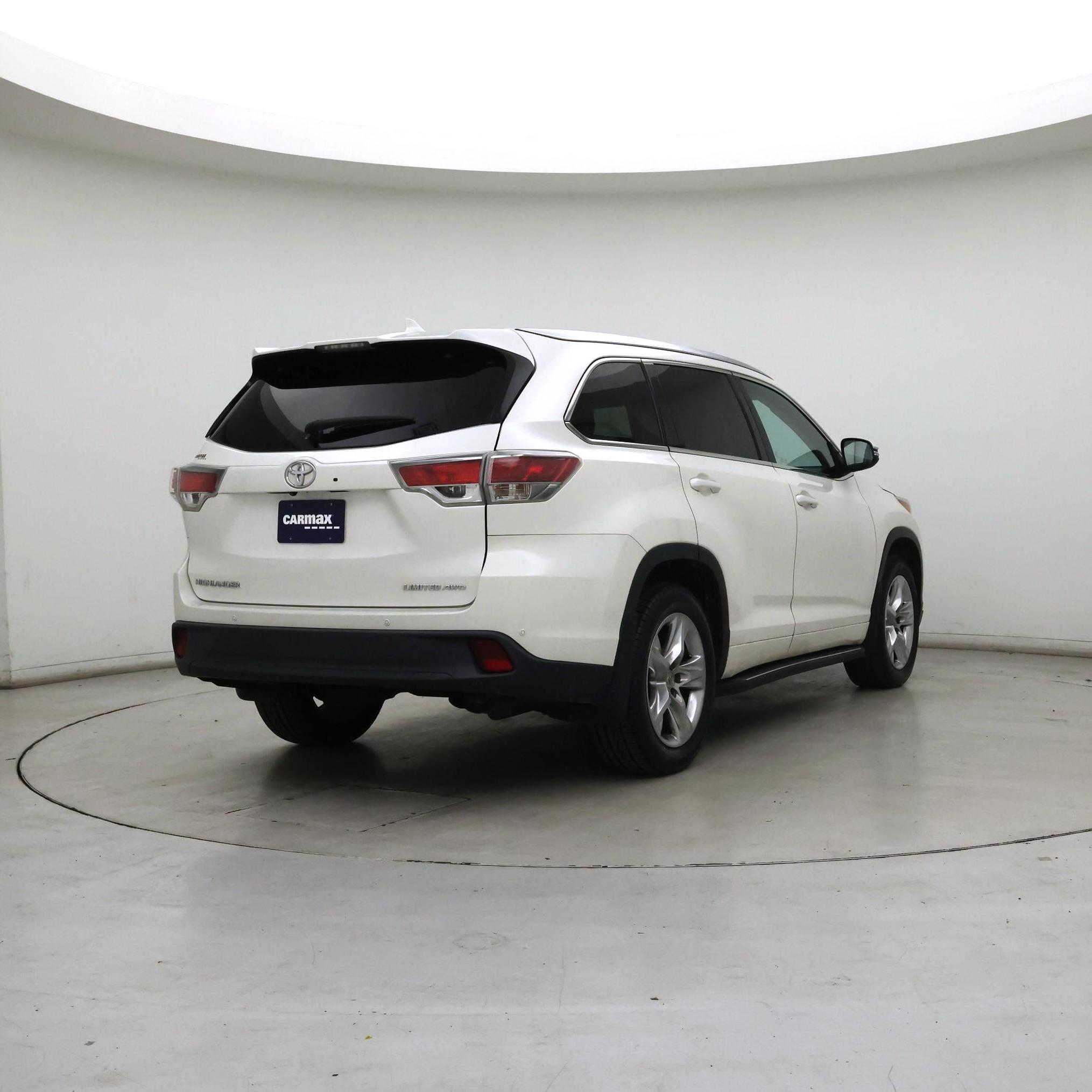 Thumbnail: 2014 Toyota Highlander - 8
