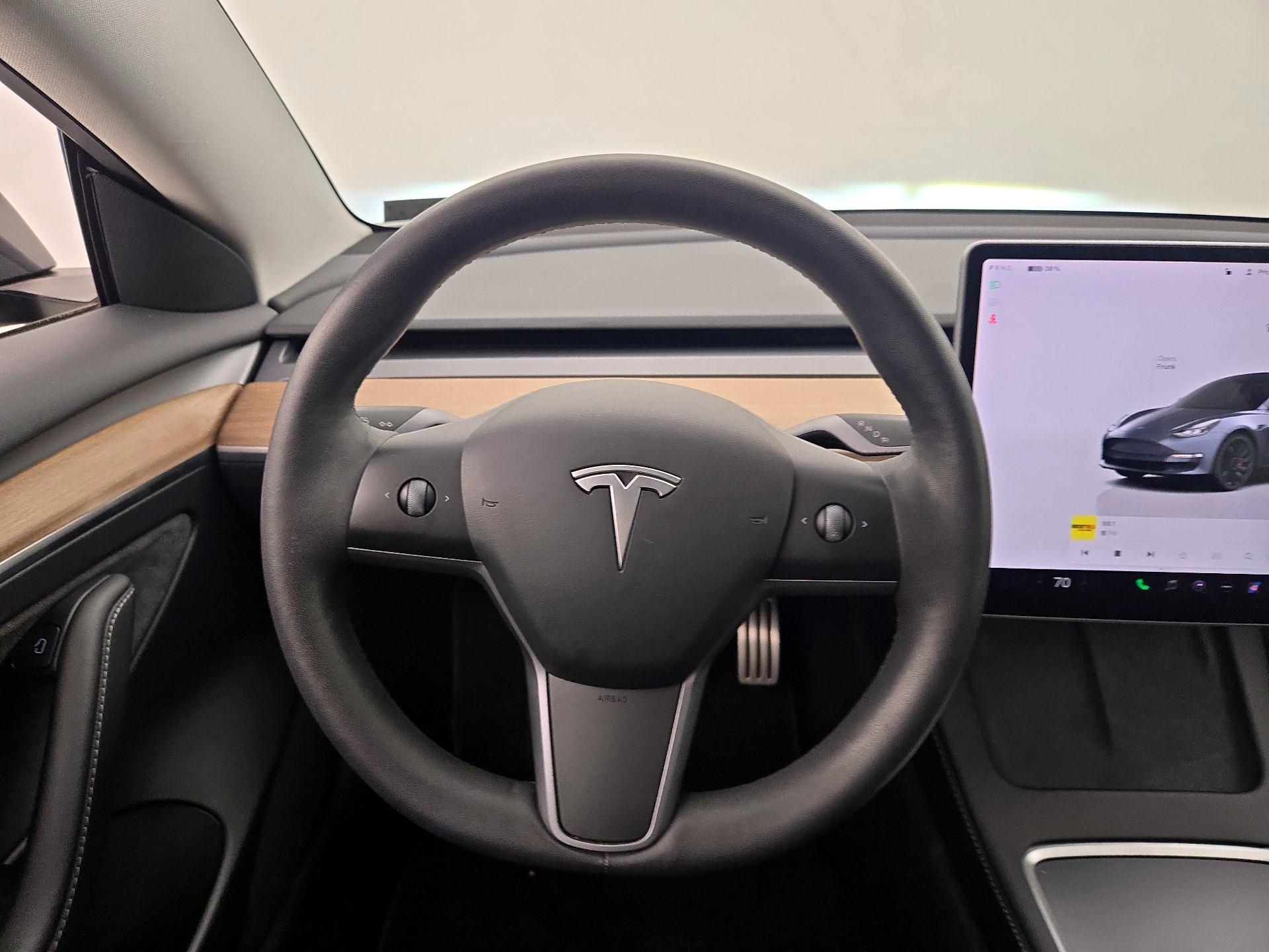 Thumbnail: 2022 Tesla Model 3 - 10