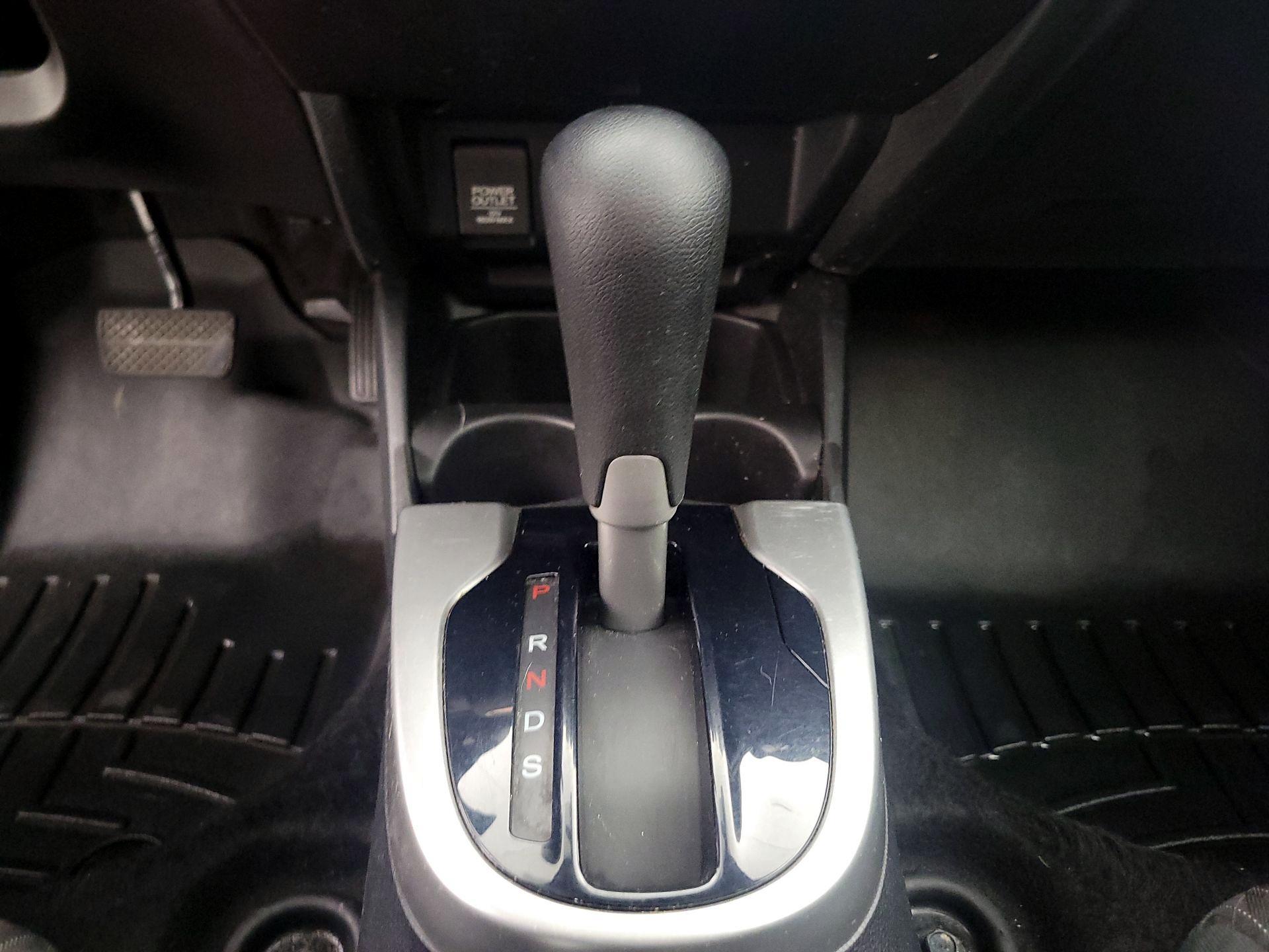 Thumbnail: 2018 Honda Fit - 17