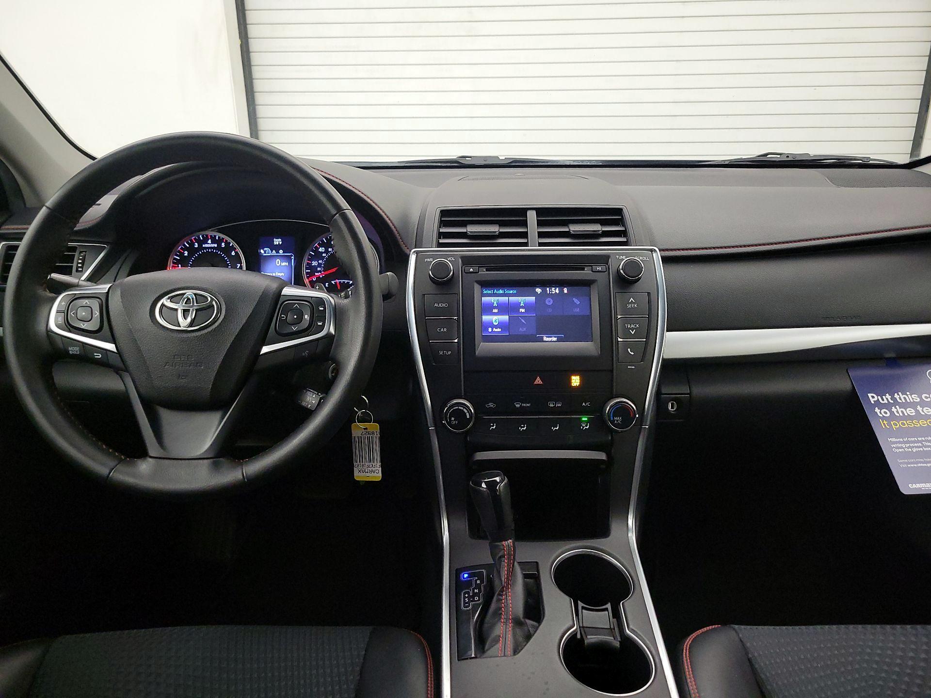 Thumbnail: 2015 Toyota Camry - 9
