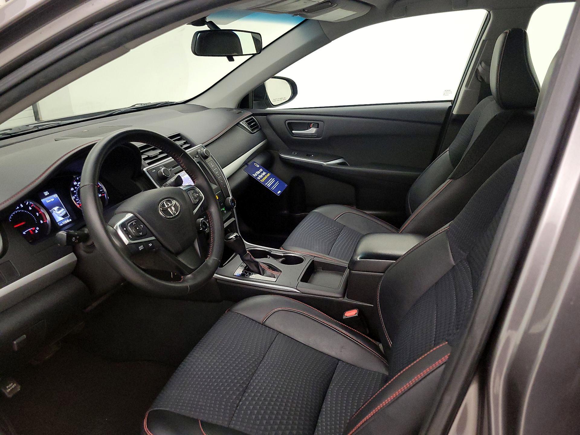 Thumbnail: 2015 Toyota Camry - 11