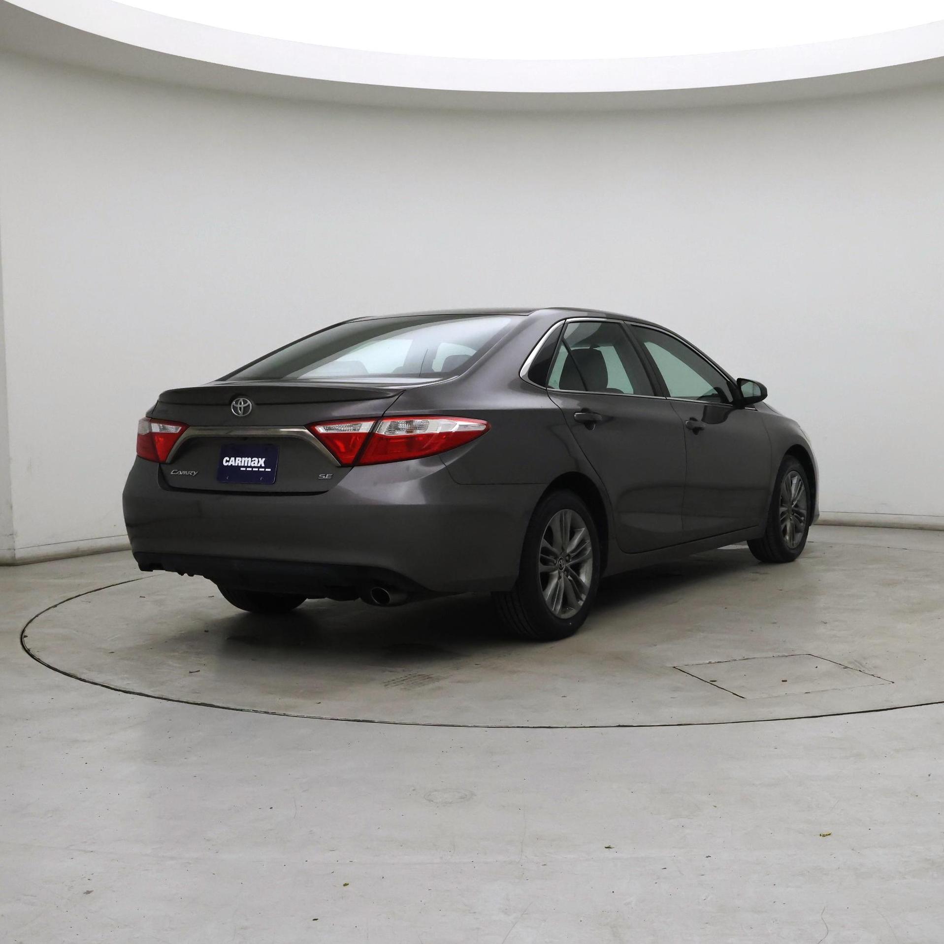 Thumbnail: 2015 Toyota Camry - 8