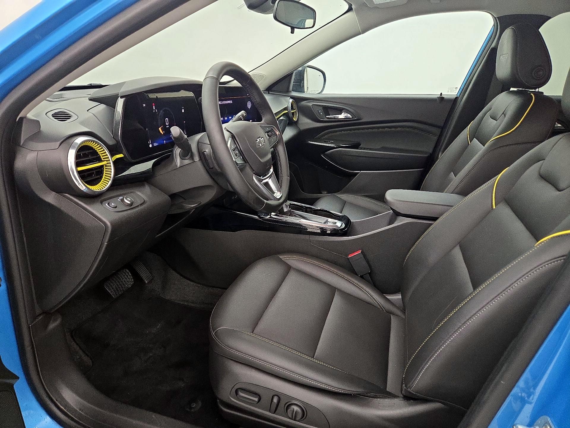 Thumbnail: 2025 Chevrolet Trax - 11