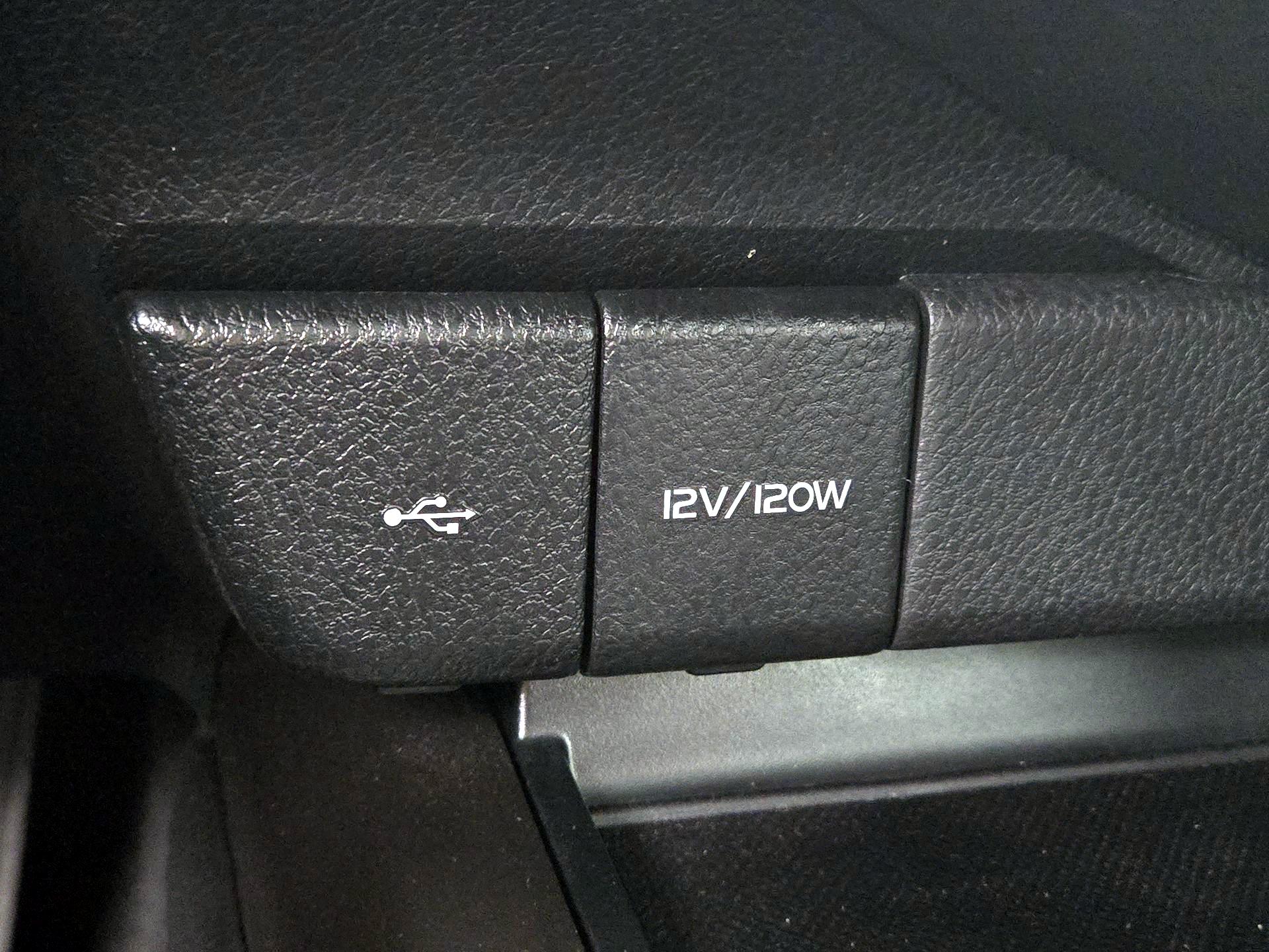 Thumbnail: 2022 Toyota Camry - 18