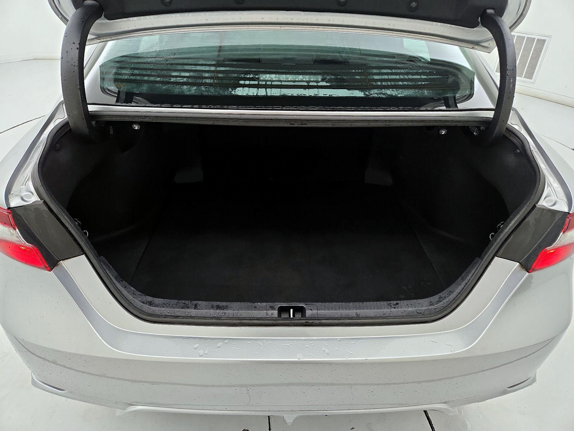 Thumbnail: 2022 Toyota Camry - 20