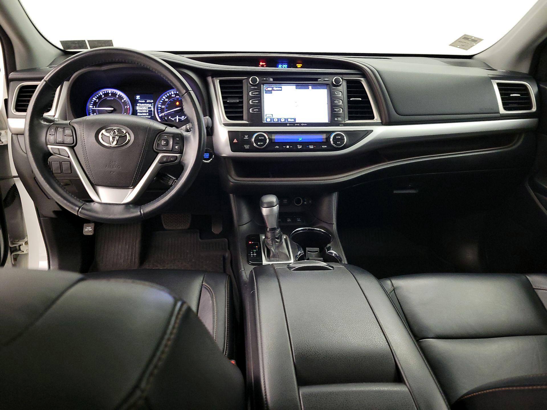 Thumbnail: 2018 Toyota Highlander - 9