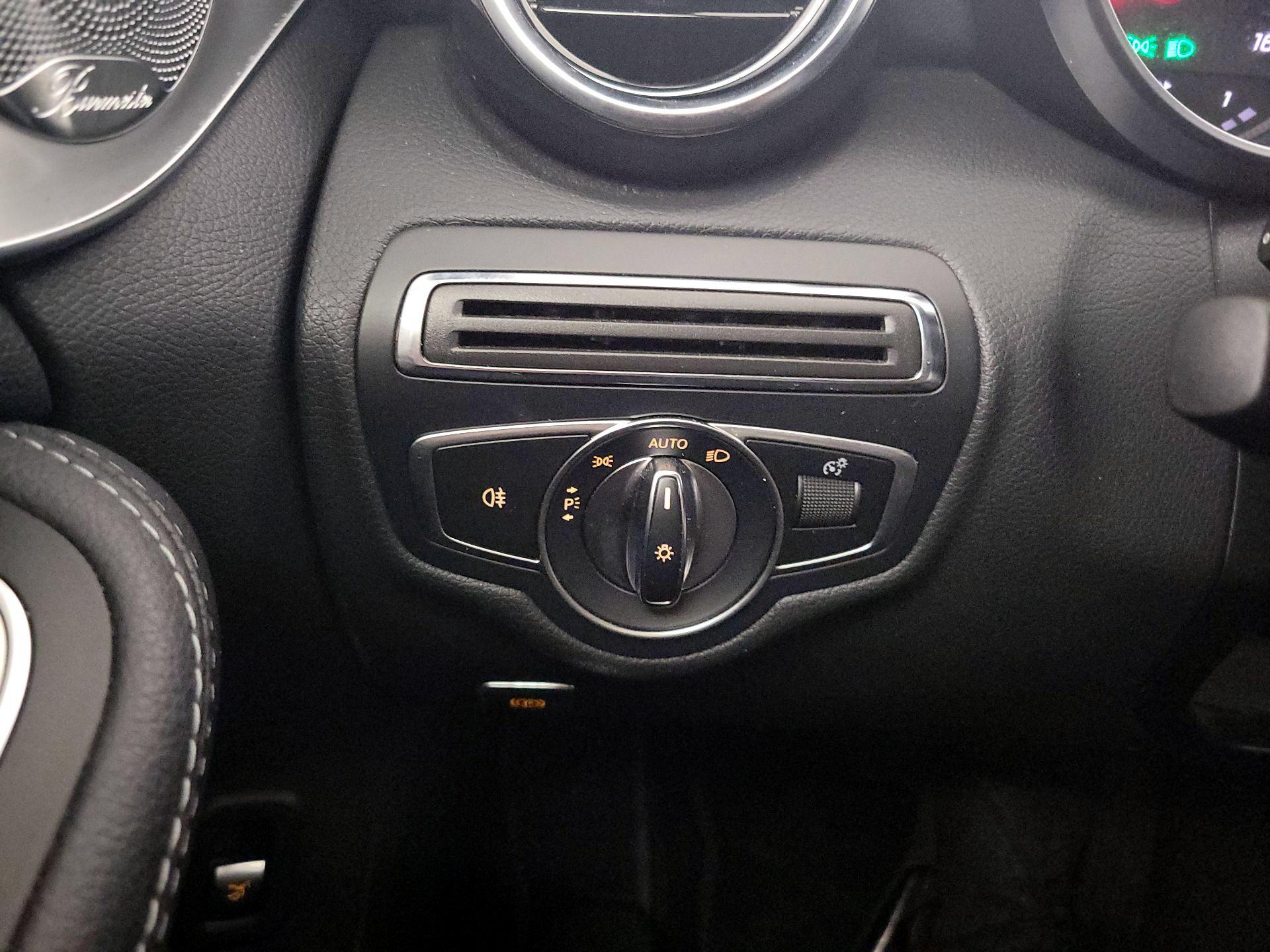 Thumbnail: 2018 Mercedes-Benz C-Class - 13