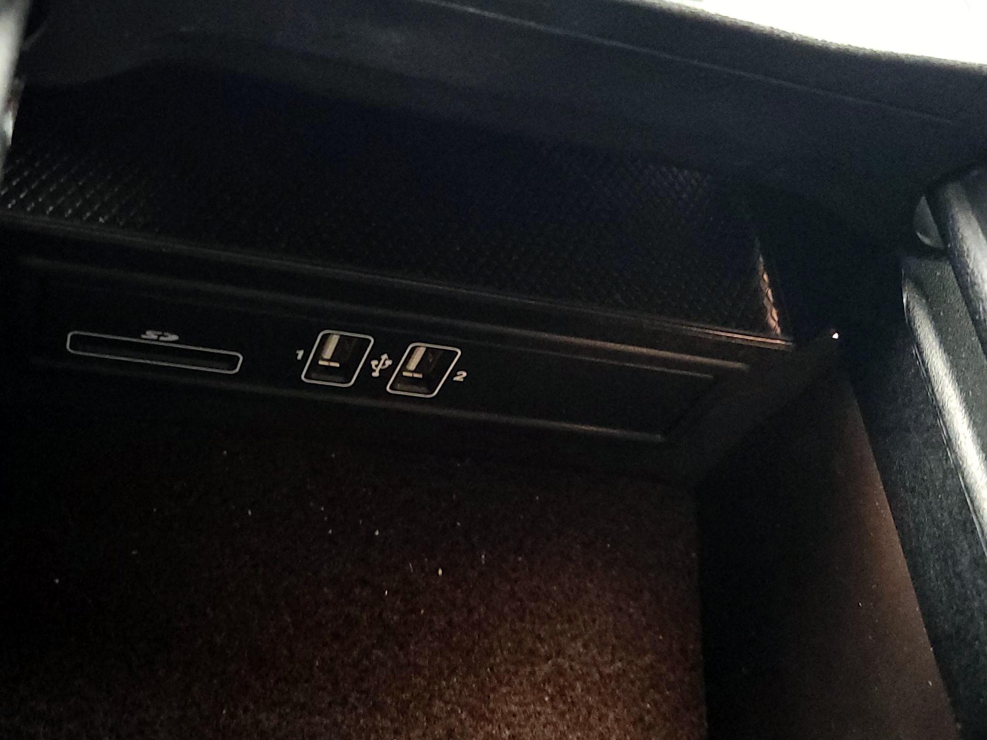 Thumbnail: 2018 Mercedes-Benz C-Class - 18