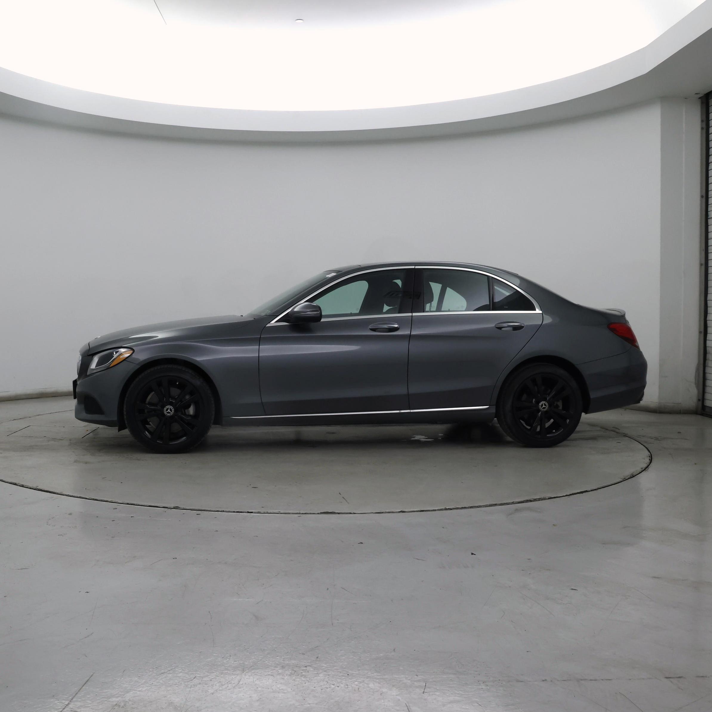 Thumbnail: 2018 Mercedes-Benz C-Class - 3