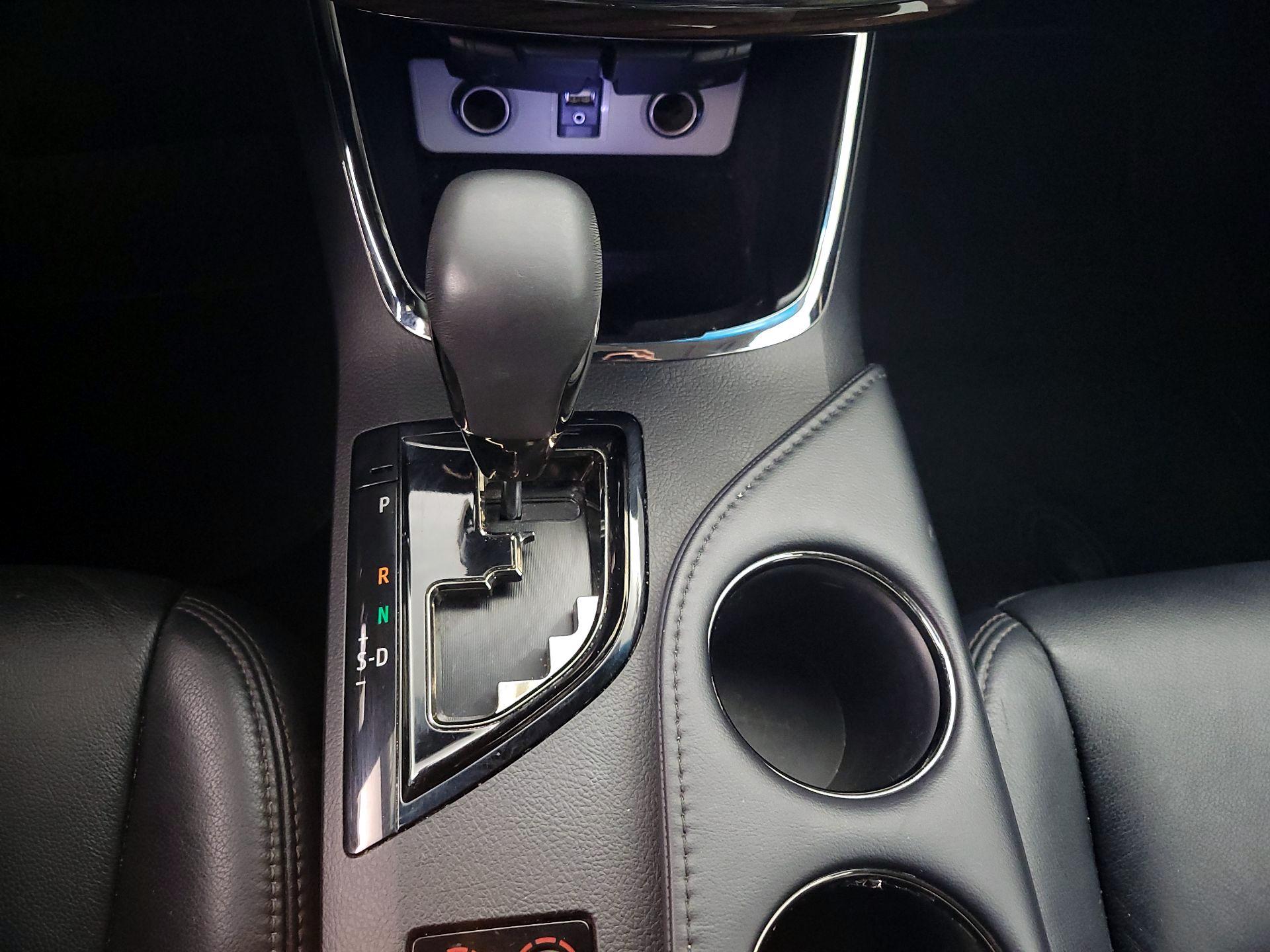 Thumbnail: 2014 Toyota Avalon - 18