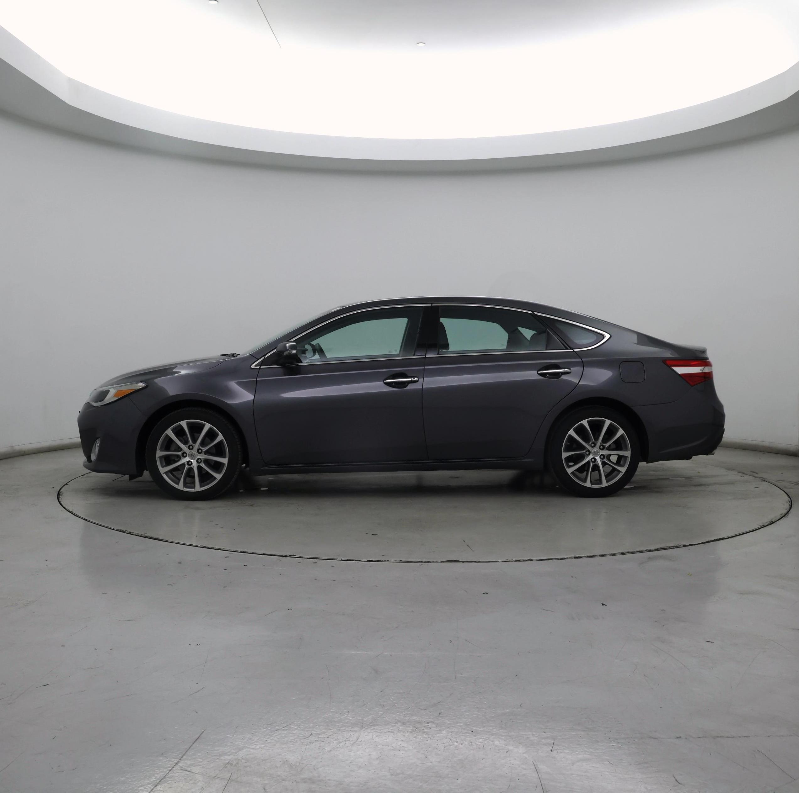 Thumbnail: 2014 Toyota Avalon - 3