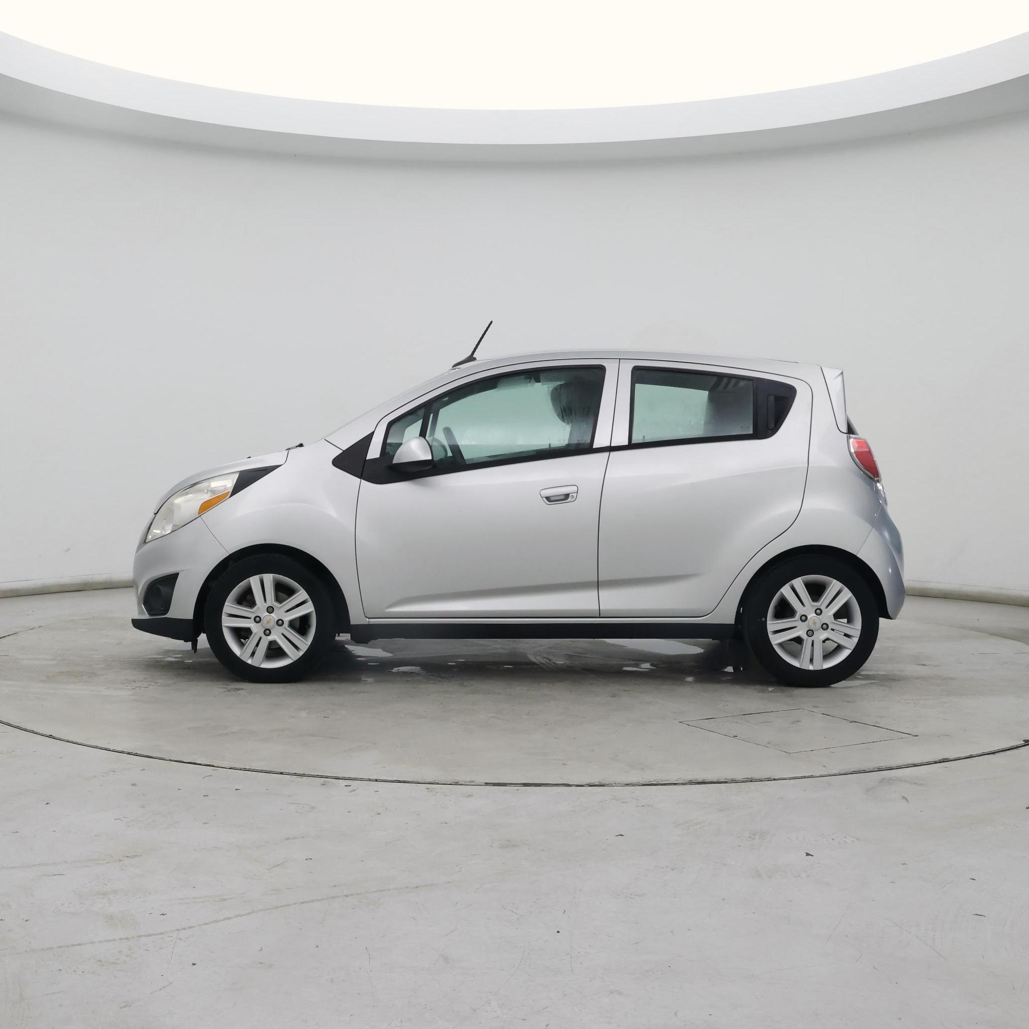 Thumbnail: 2014 Chevrolet Spark - 3