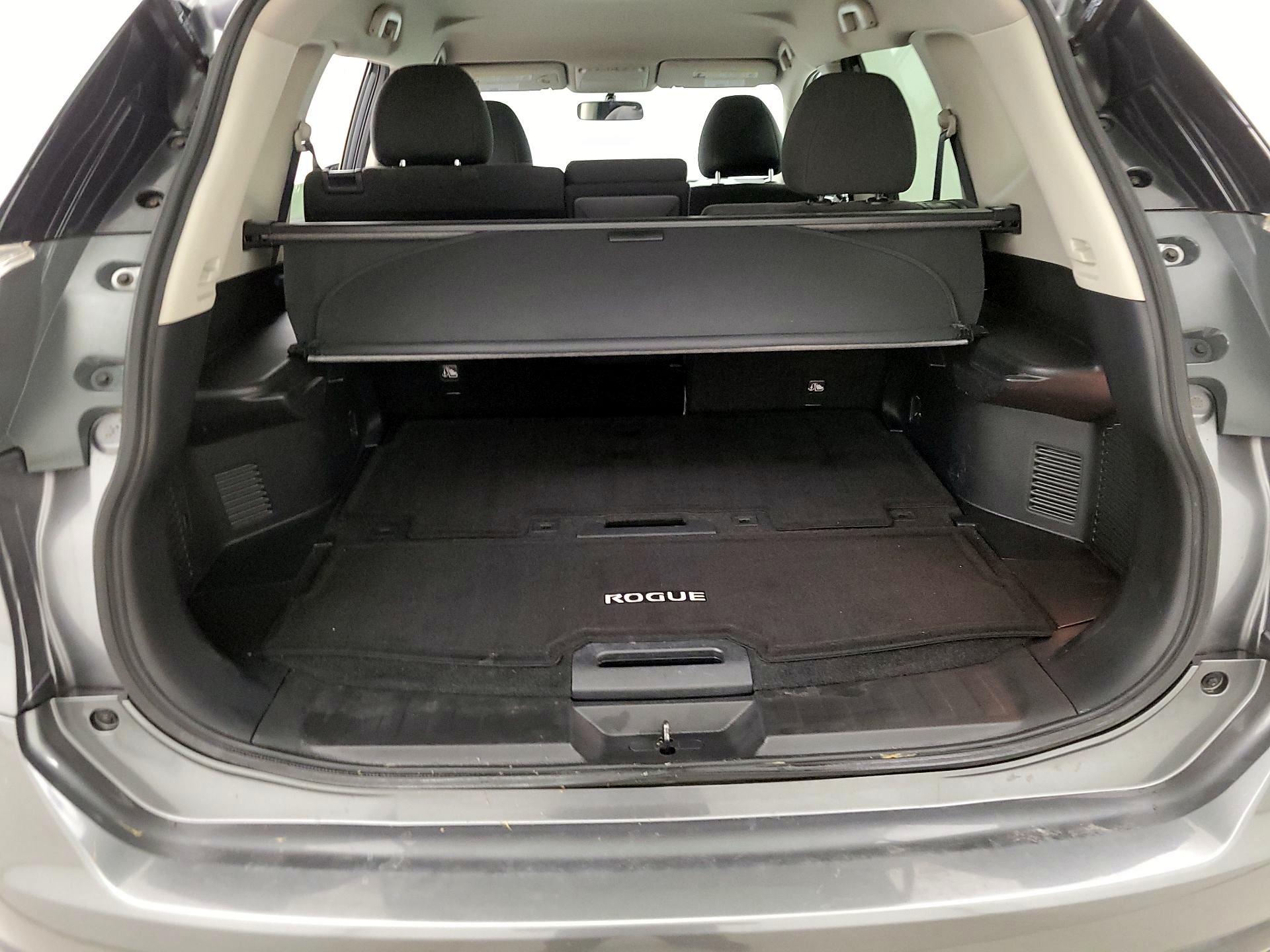 Thumbnail: 2016 Nissan Rogue - 20